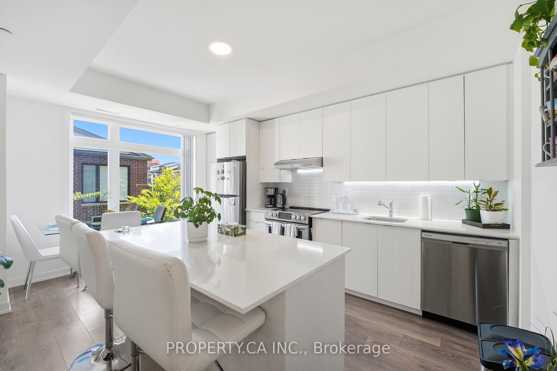 120 Canon Jackson Drive 309, Toronto Unit: 309
