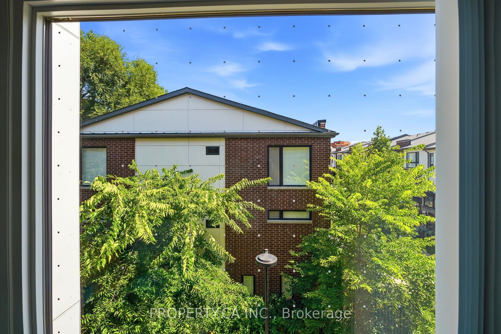 120 Canon Jackson Drive 309, Toronto Unit: 309