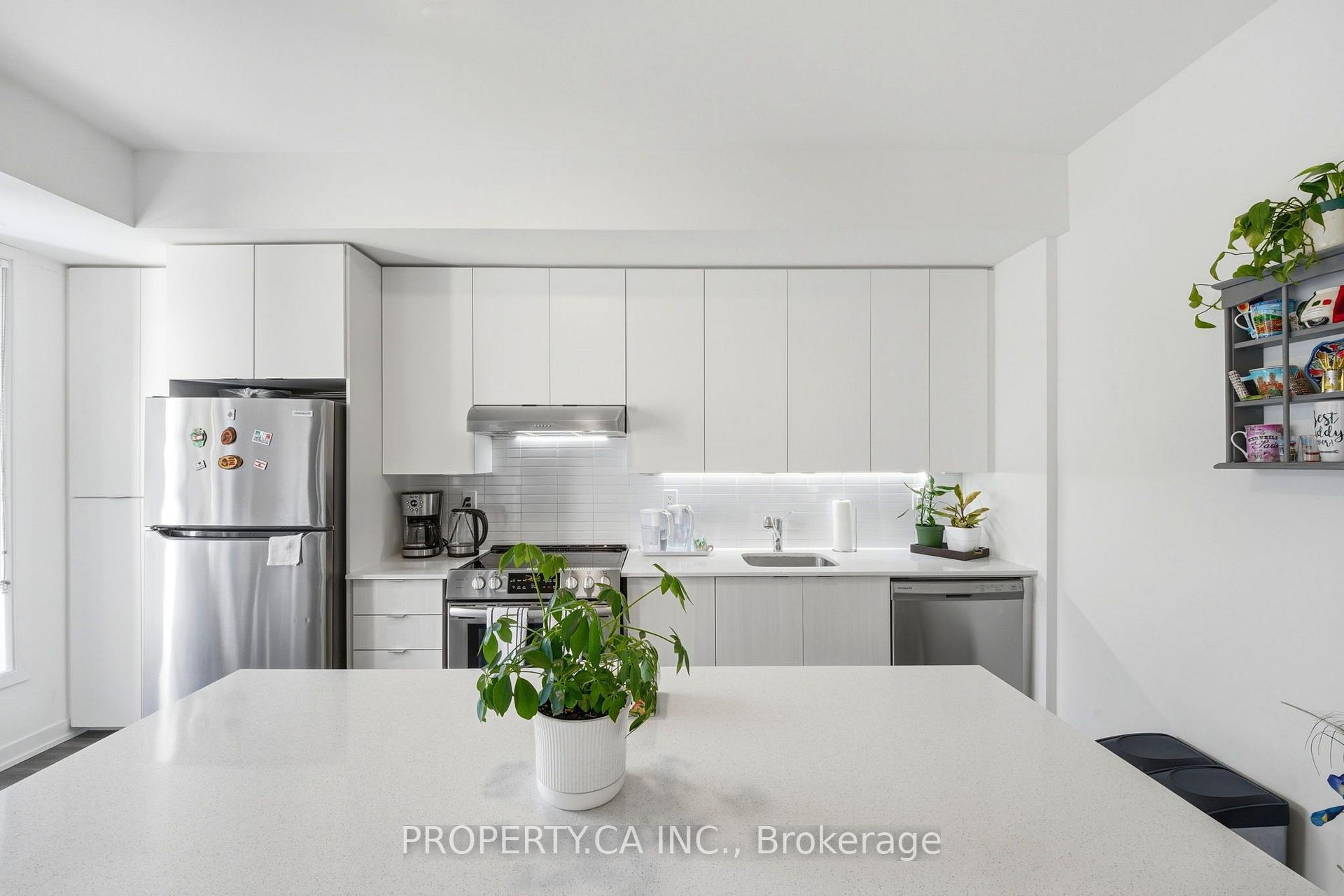 120 Canon Jackson Drive 309, Toronto Unit: 309