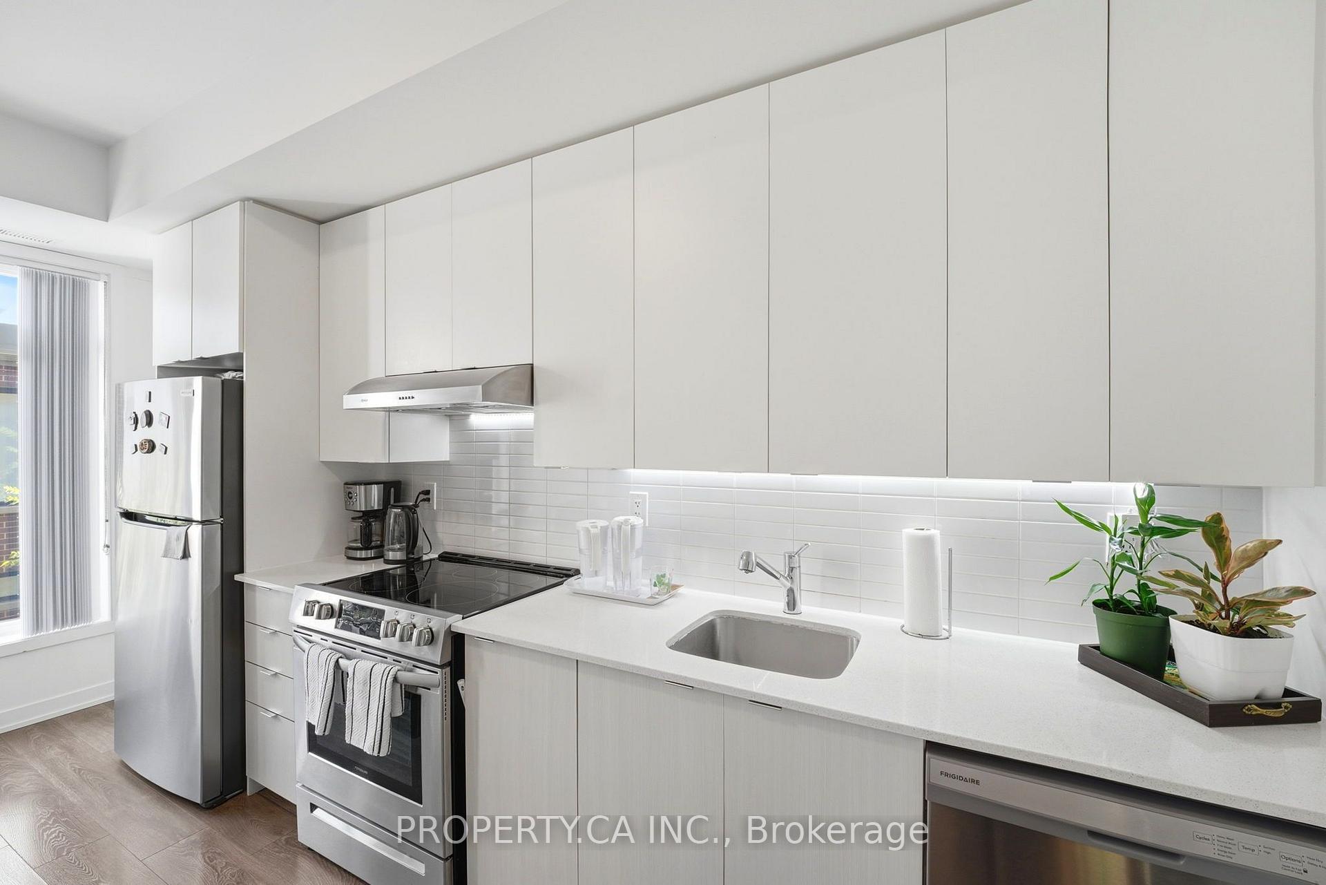 120 Canon Jackson Drive 309, Toronto Unit: 309