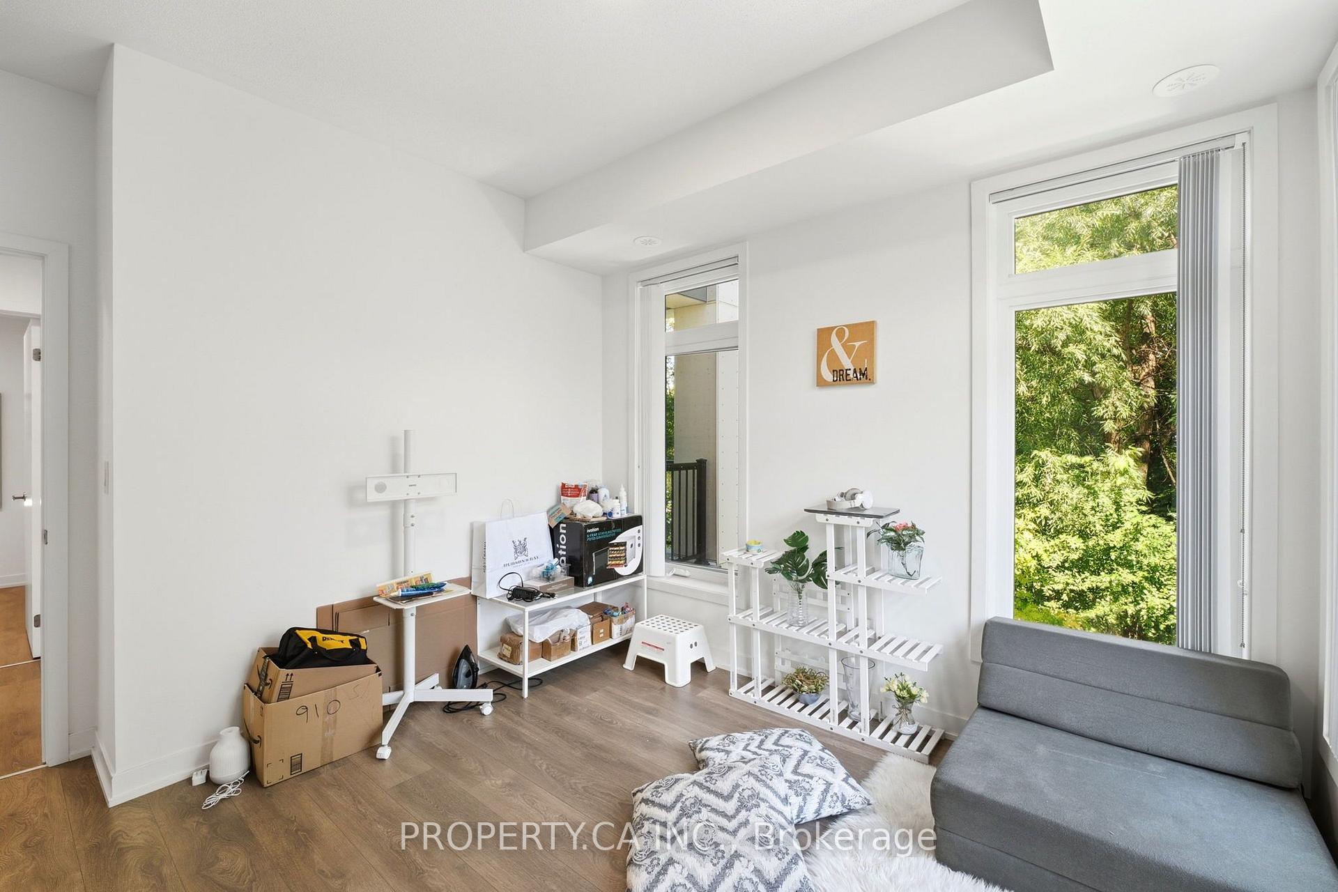 120 Canon Jackson Drive 309, Toronto Unit: 309