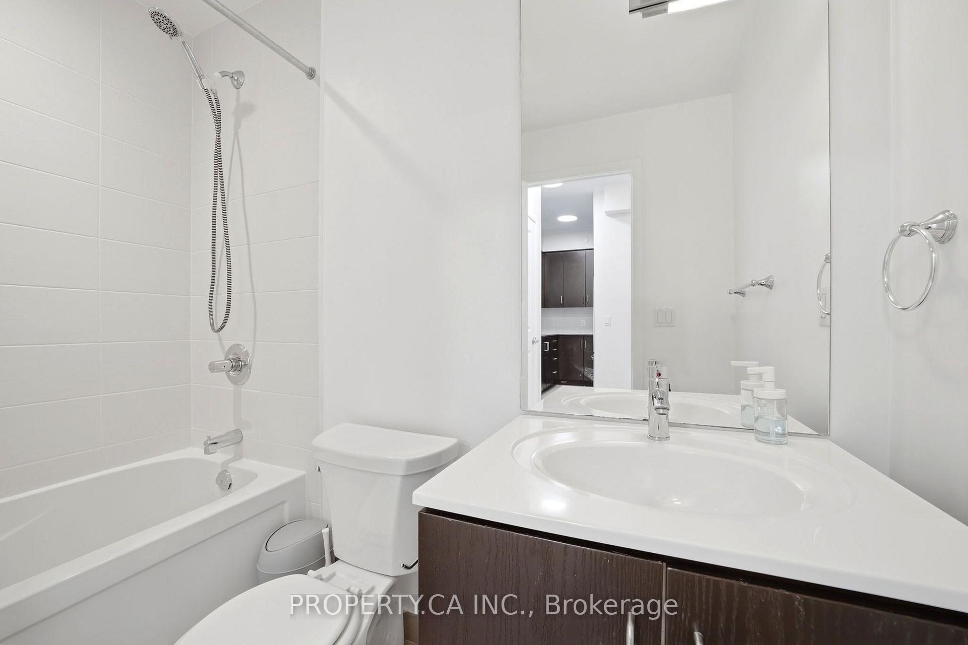 215 Sherway Gardens Road 403, Toronto Unit: 403