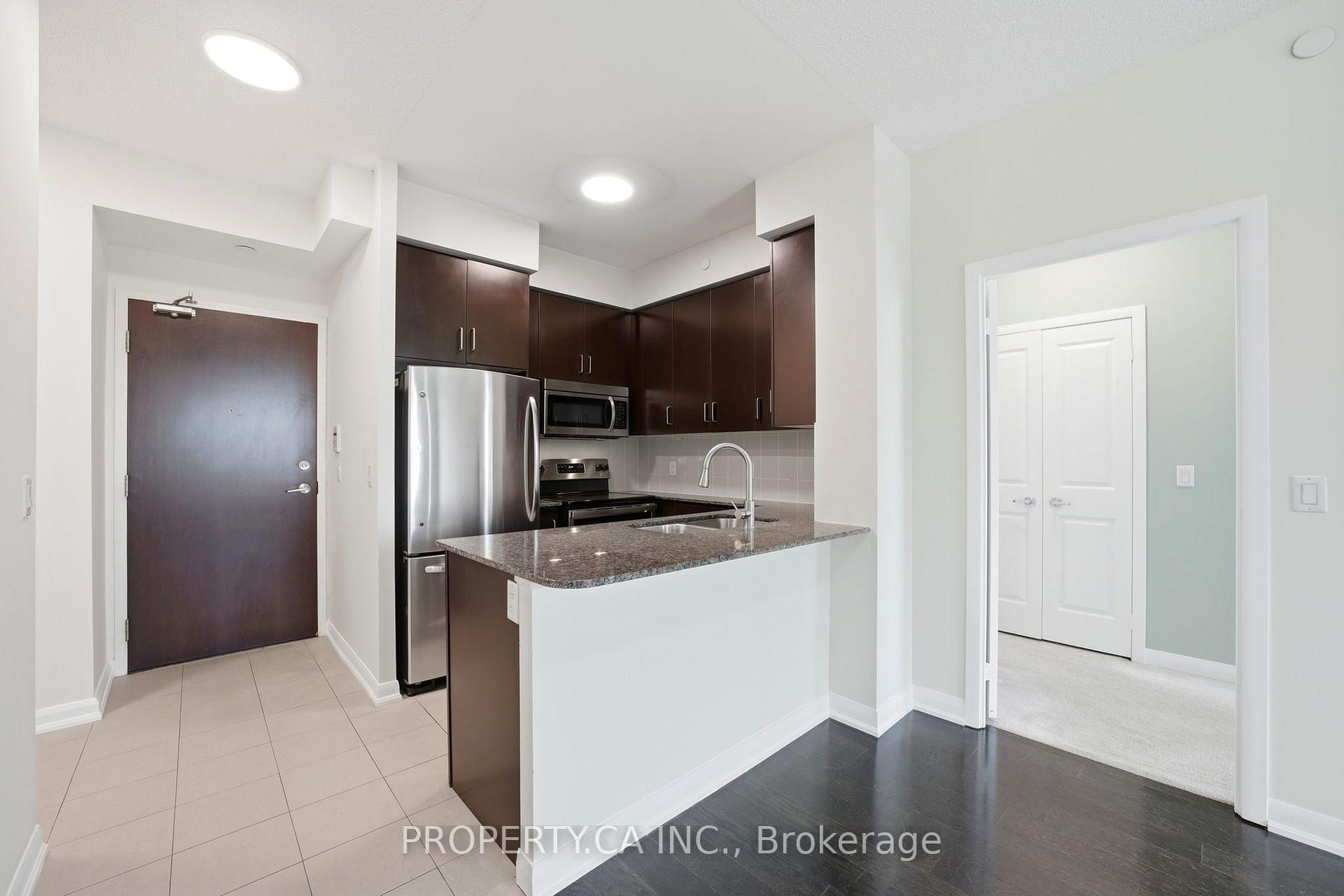215 Sherway Gardens Road 403, Toronto Unit: 403