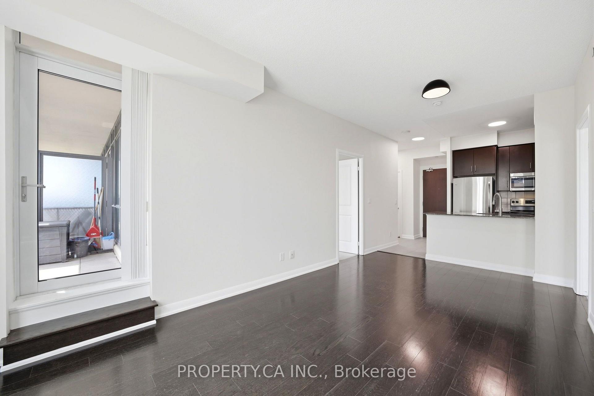215 Sherway Gardens Road 403, Toronto Unit: 403