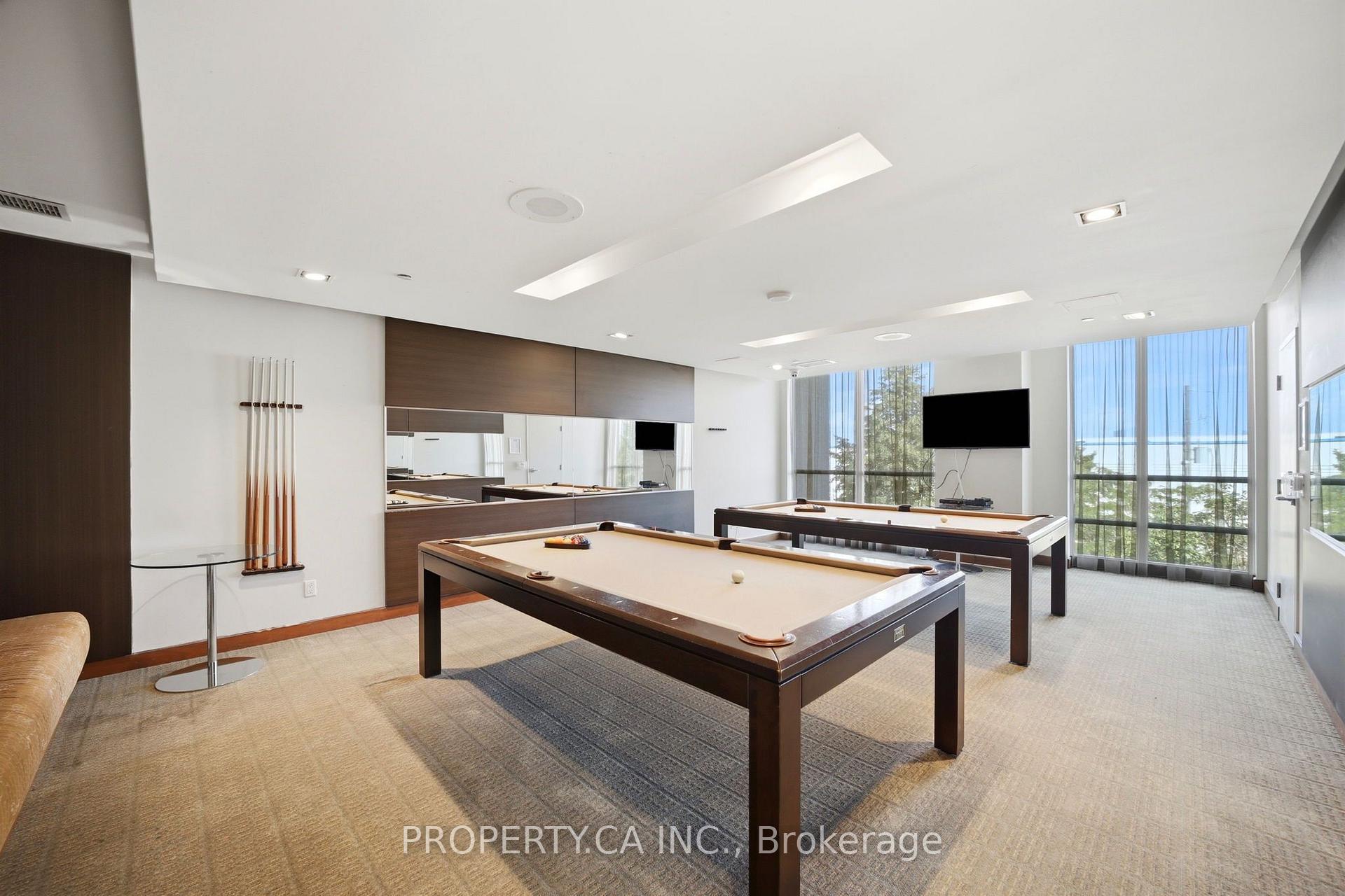 215 Sherway Gardens Road 403, Toronto Unit: 403