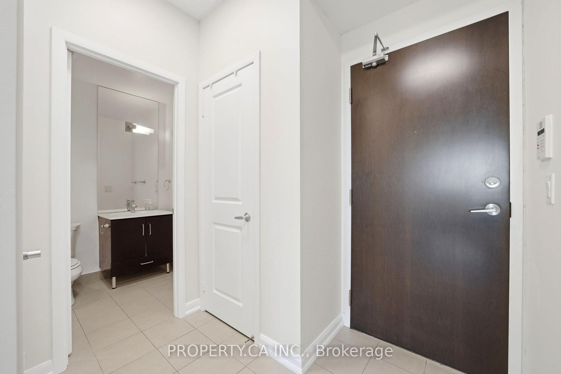 215 Sherway Gardens Road 403, Toronto Unit: 403