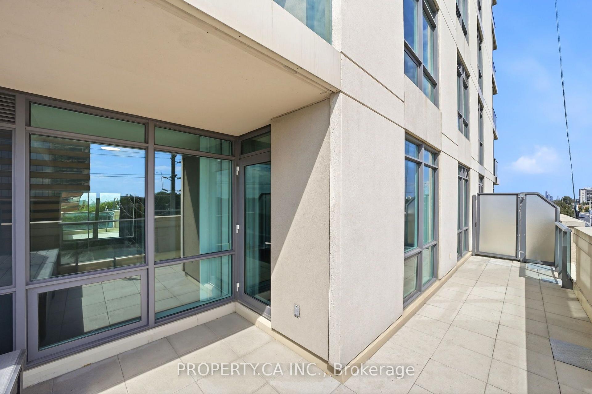 215 Sherway Gardens Road 403, Toronto Unit: 403