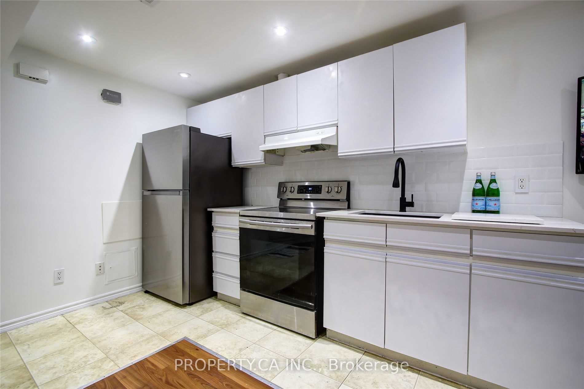 1012 Ossington Avenue Lower, Toronto Unit: Lower