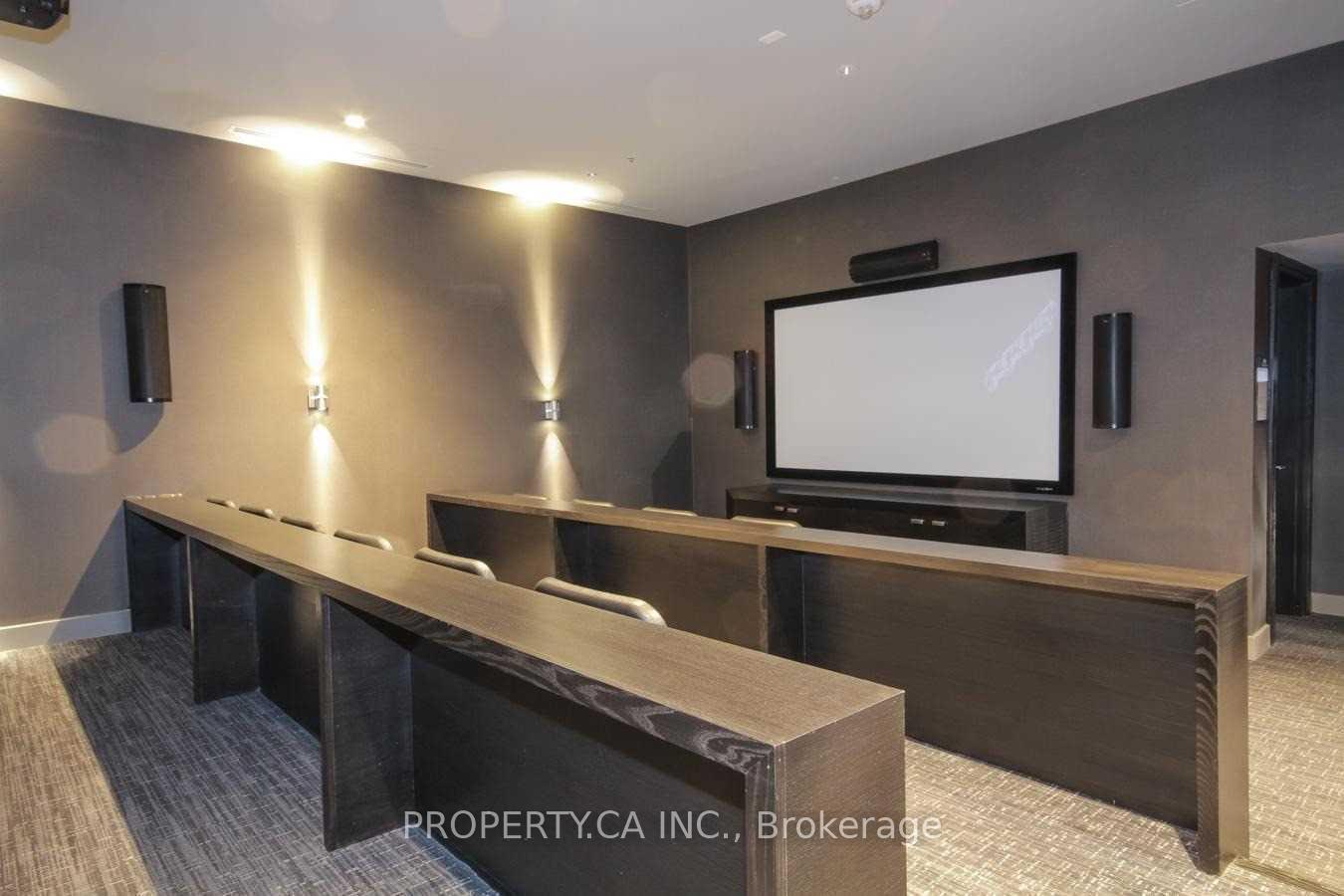 1 Old Mill Drive 613, Toronto Unit: 613