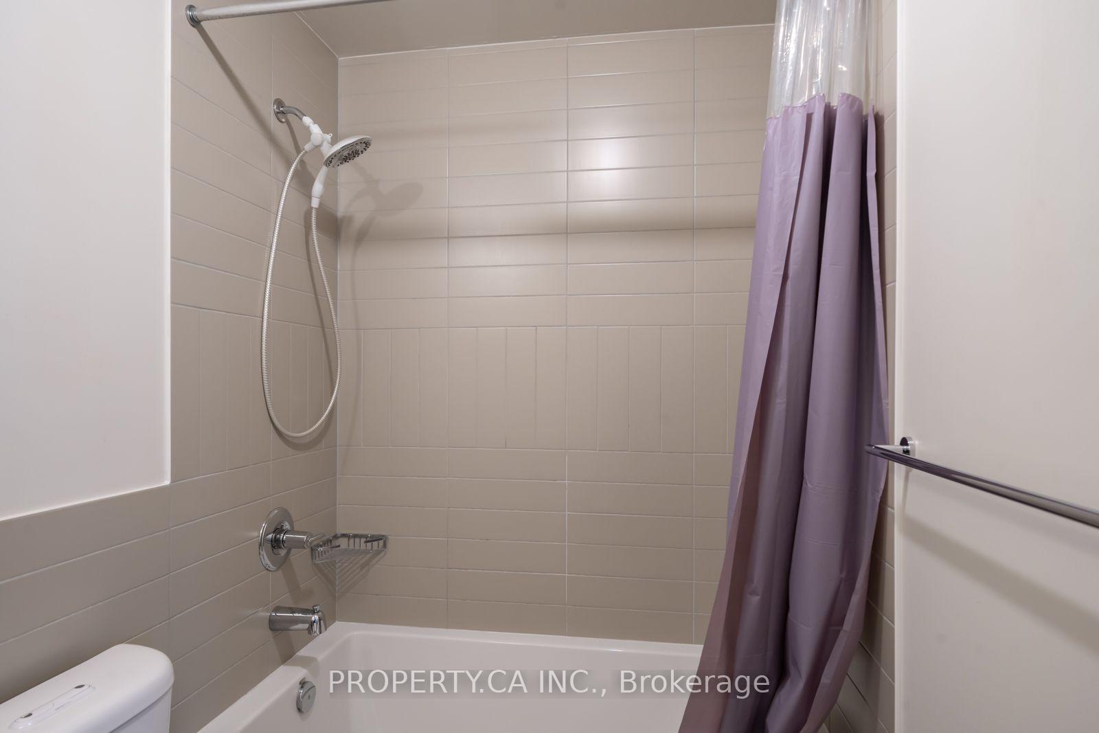 1 Old Mill Drive 613, Toronto Unit: 613
