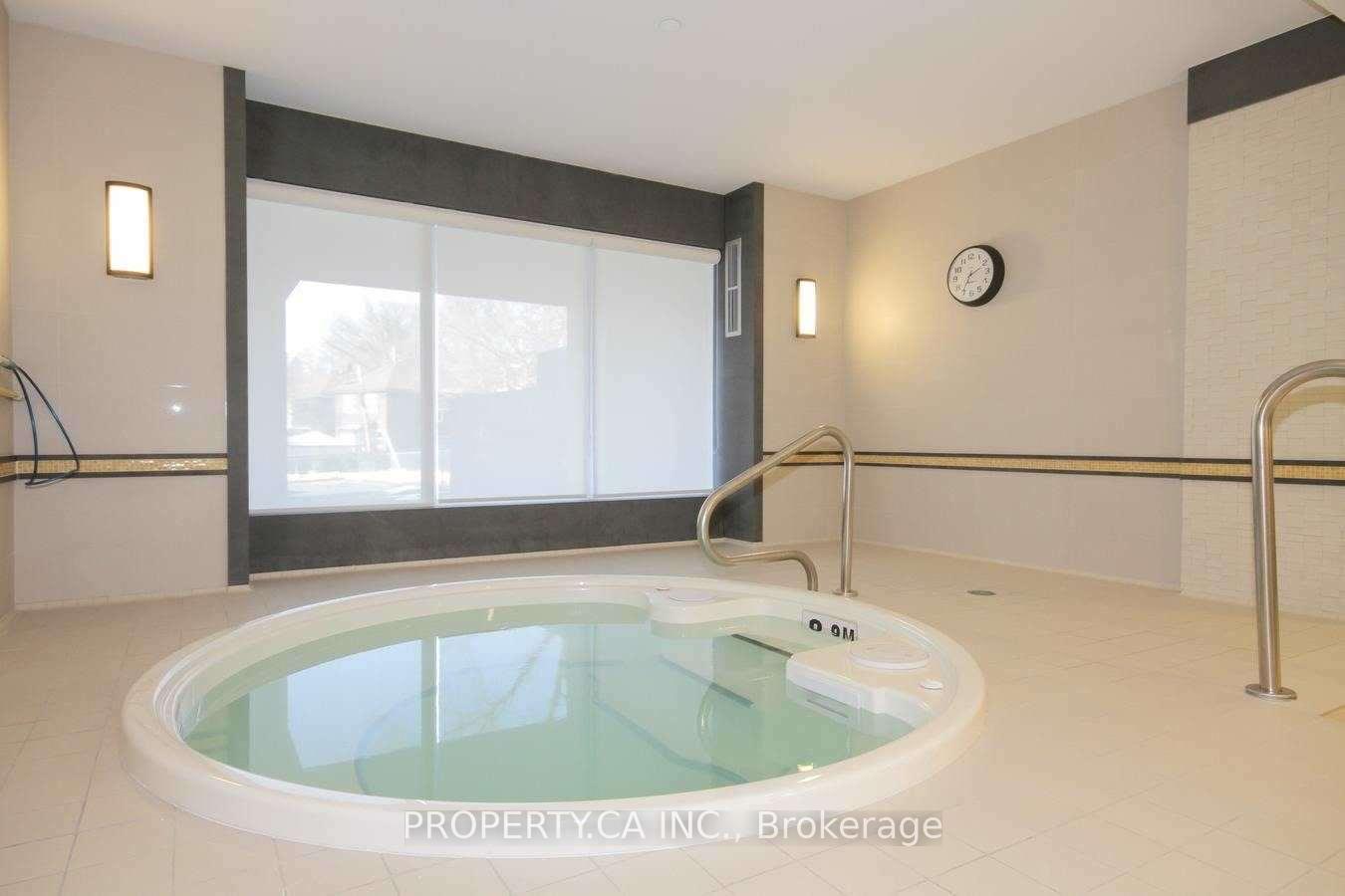 1 Old Mill Drive 613, Toronto Unit: 613