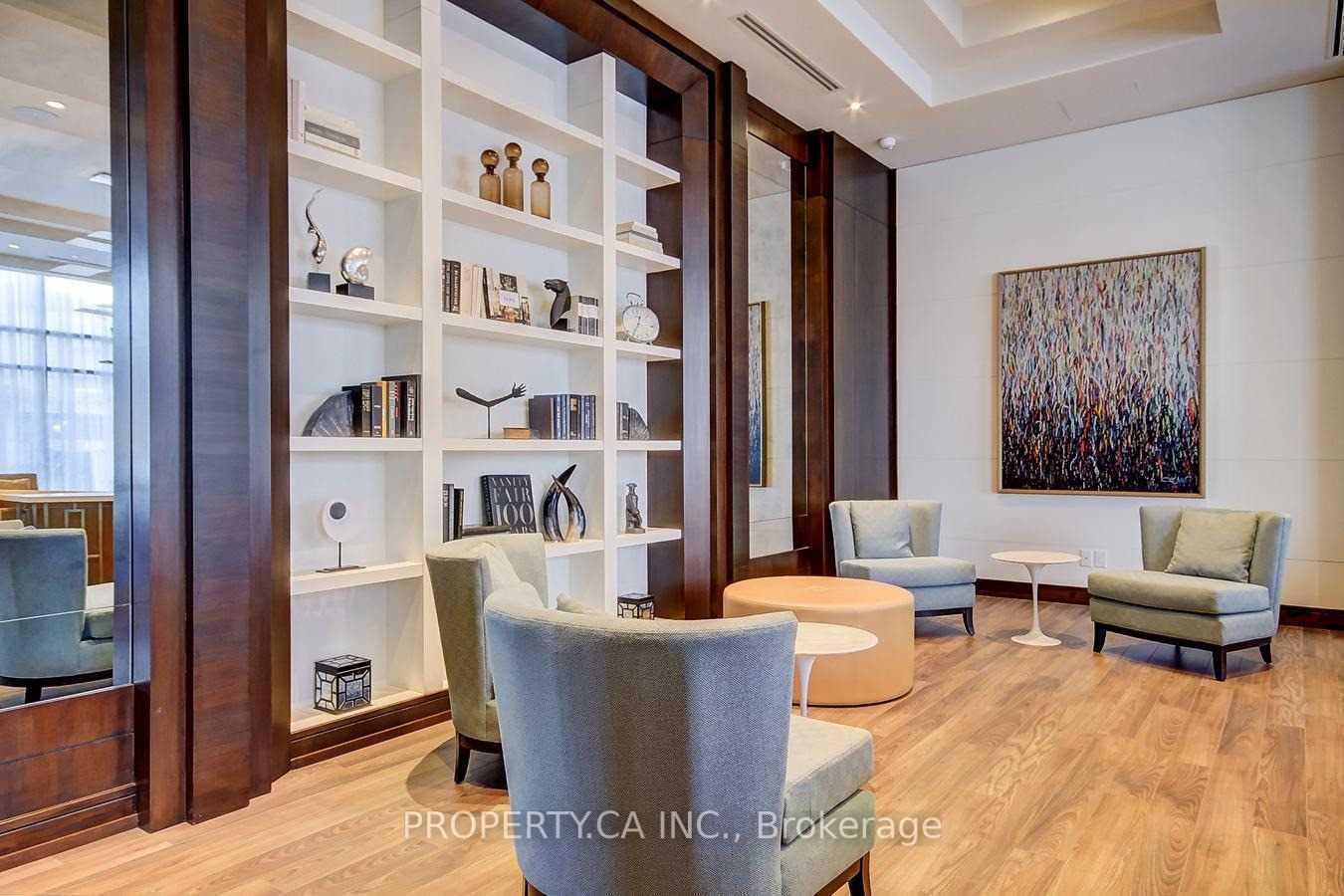 1 Old Mill Drive 613, Toronto Unit: 613