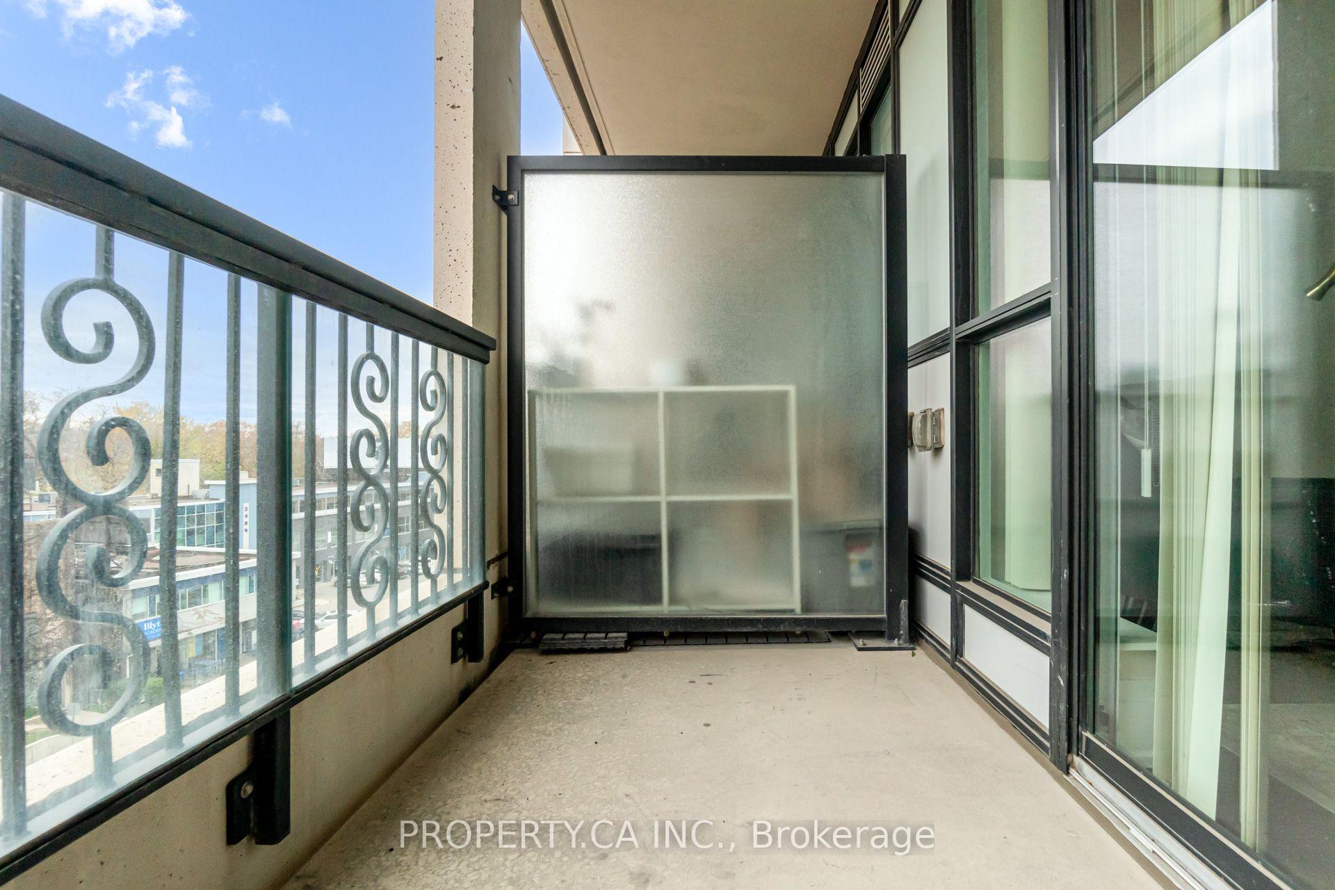 1 Old Mill Drive 613, Toronto Unit: 613
