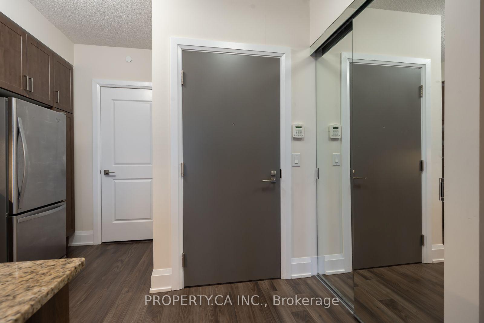 1 Old Mill Drive 613, Toronto Unit: 613