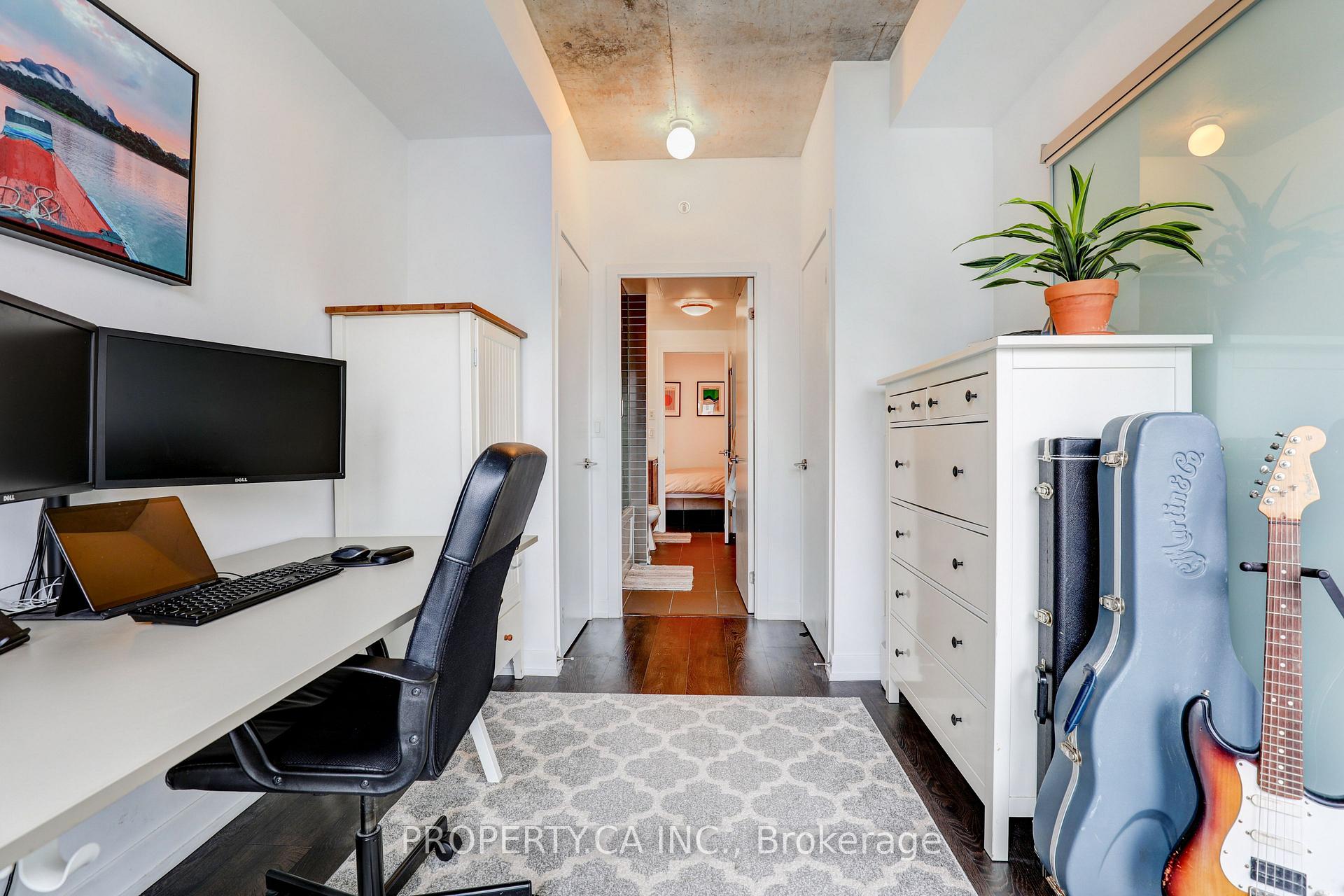 1205 Queen Street W 407, Toronto Unit: 407