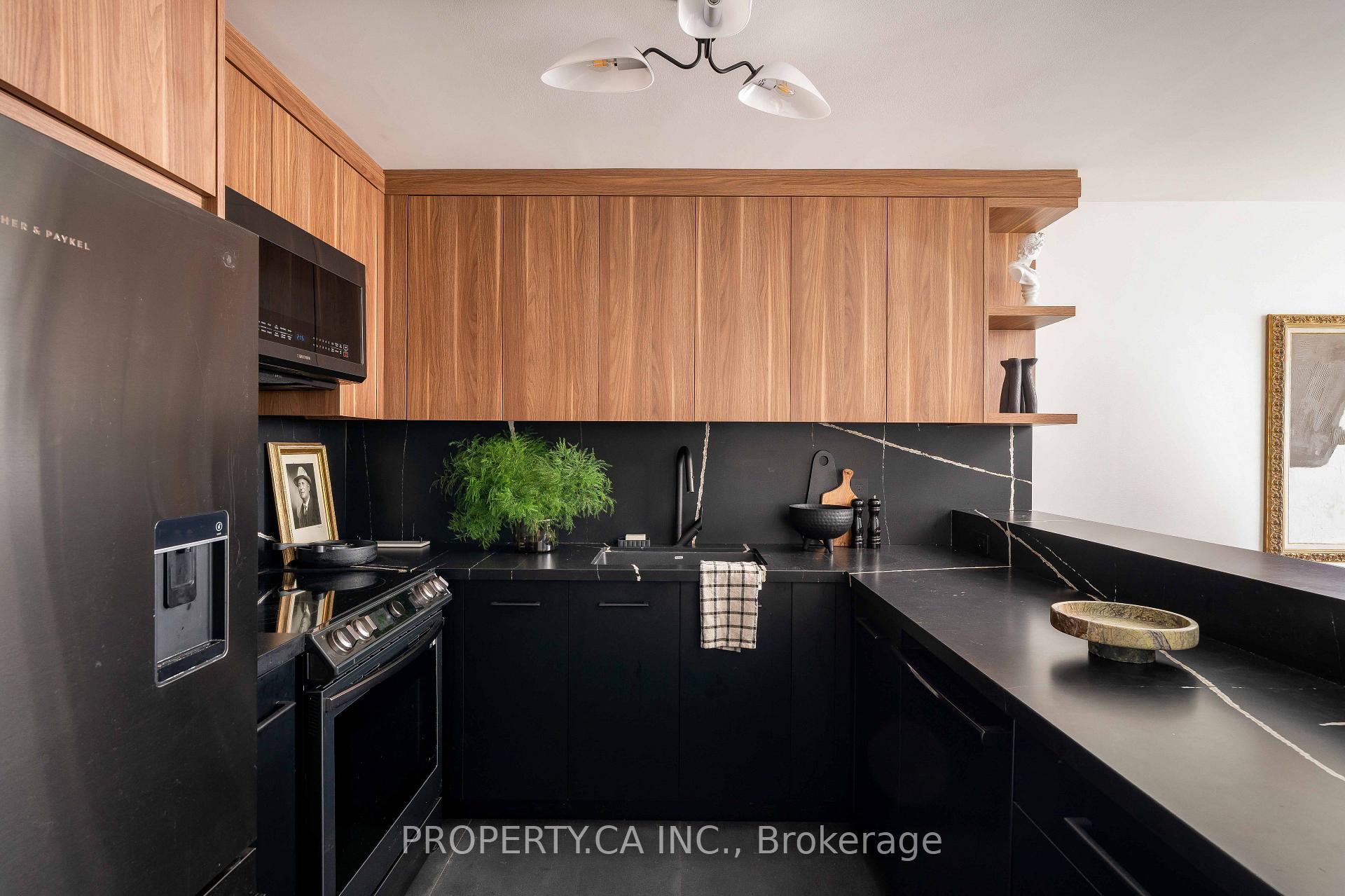 2269 Lake Shore Boulevard W 1701, Toronto Unit: 1701