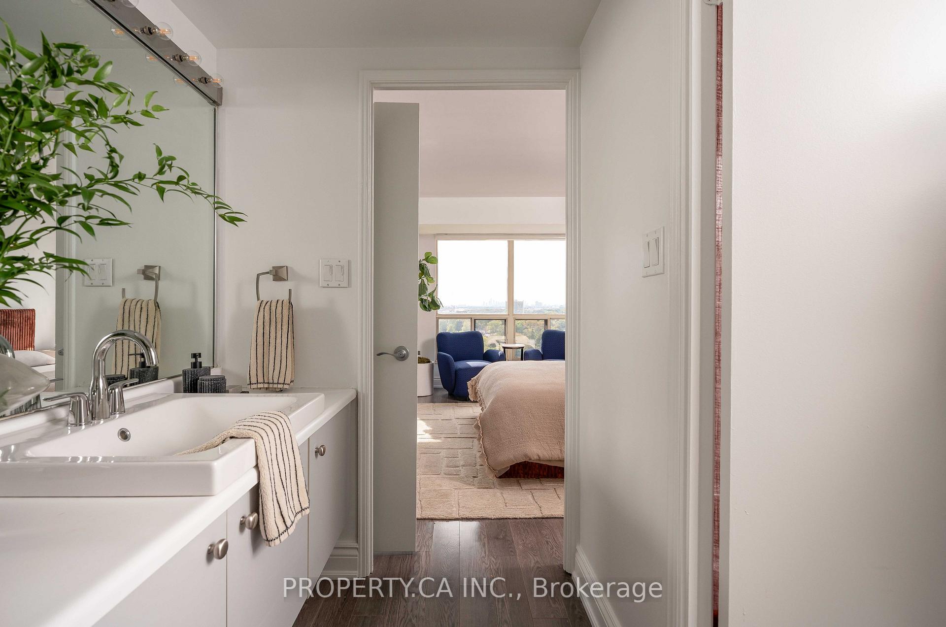 2269 Lake Shore Boulevard W 1701, Toronto Unit: 1701