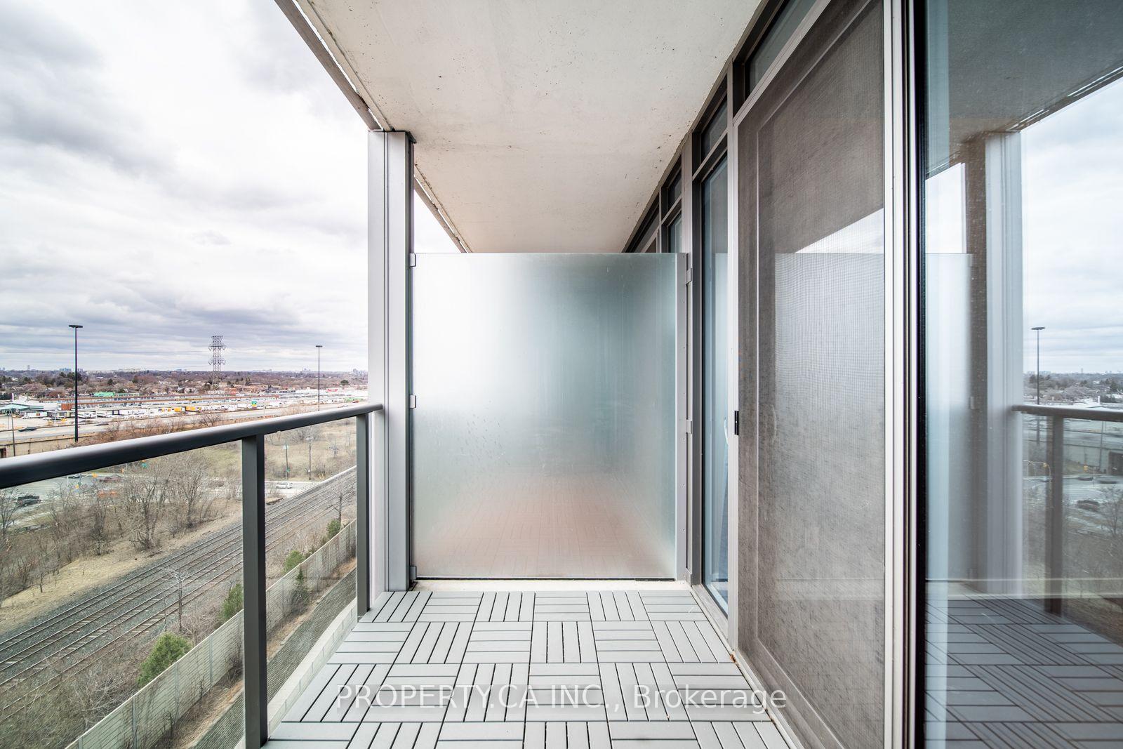 88 Park Lawn Road 1215, Toronto Unit: 1215