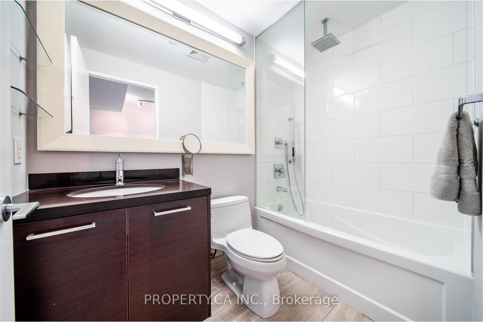 88 Park Lawn Road 1215, Toronto Unit: 1215