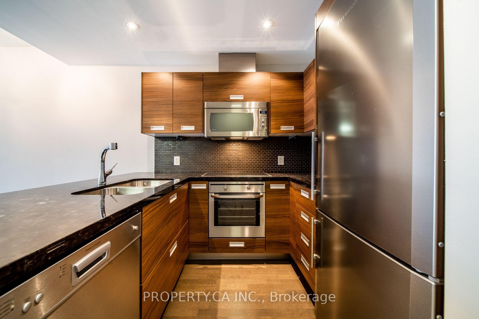88 Park Lawn Road 1215, Toronto Unit: 1215