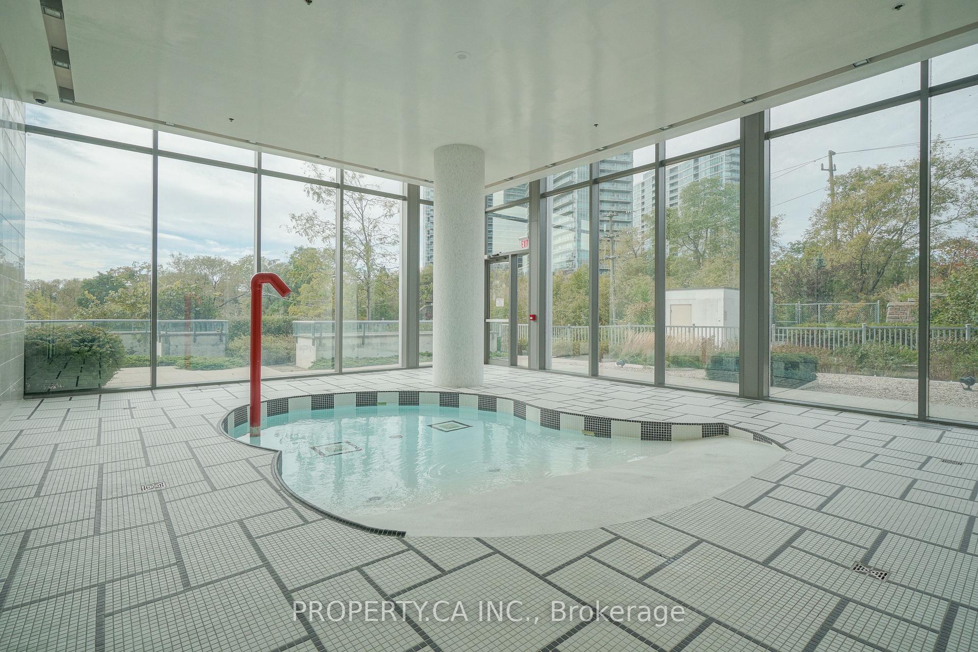 88 Park Lawn Road 1215, Toronto Unit: 1215