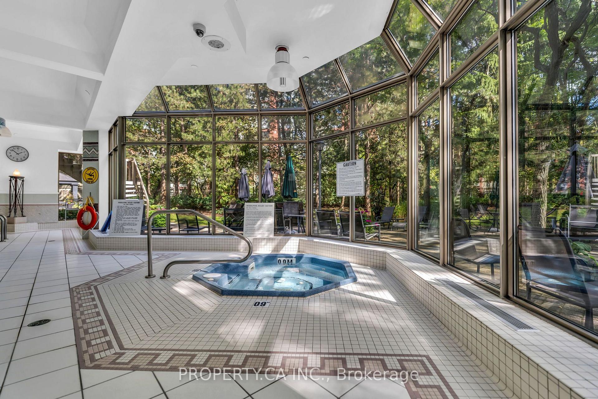 1 Ripley Avenue 517, Toronto Unit: 517