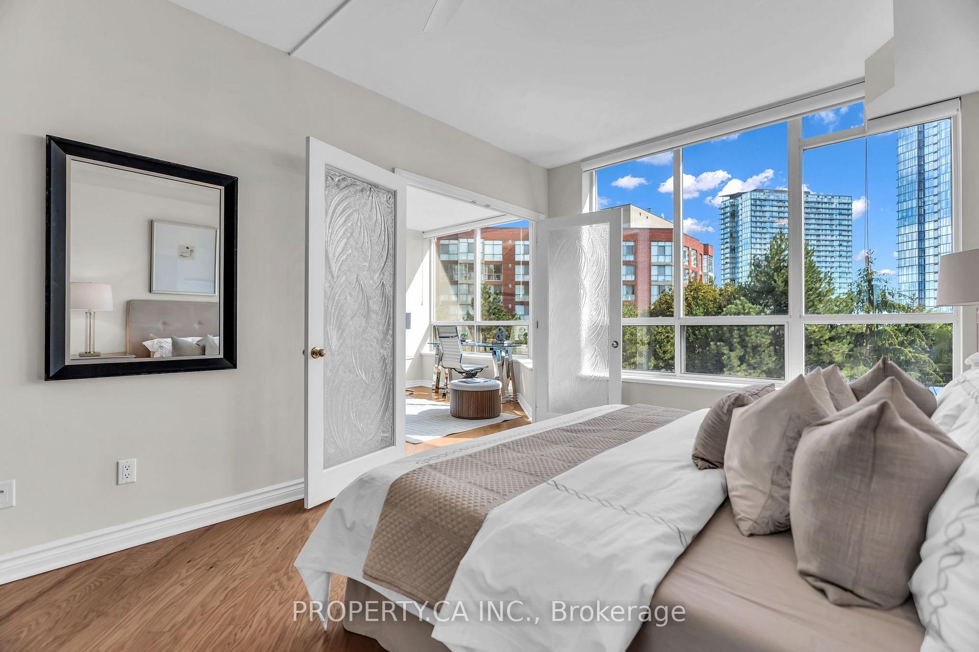 1 Ripley Avenue 517, Toronto Unit: 517
