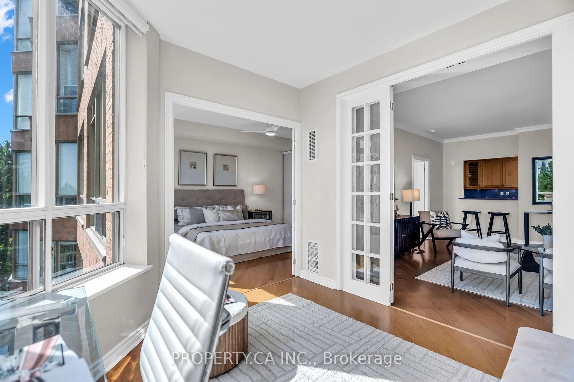 1 Ripley Avenue 517, Toronto Unit: 517