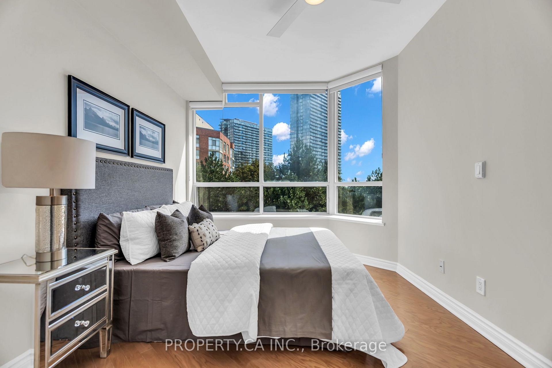 1 Ripley Avenue 517, Toronto Unit: 517