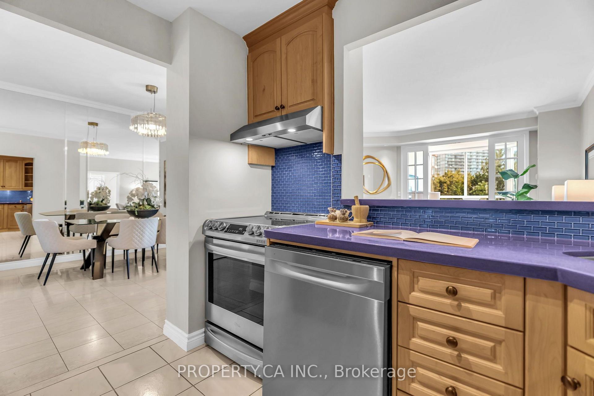 1 Ripley Avenue 517, Toronto Unit: 517