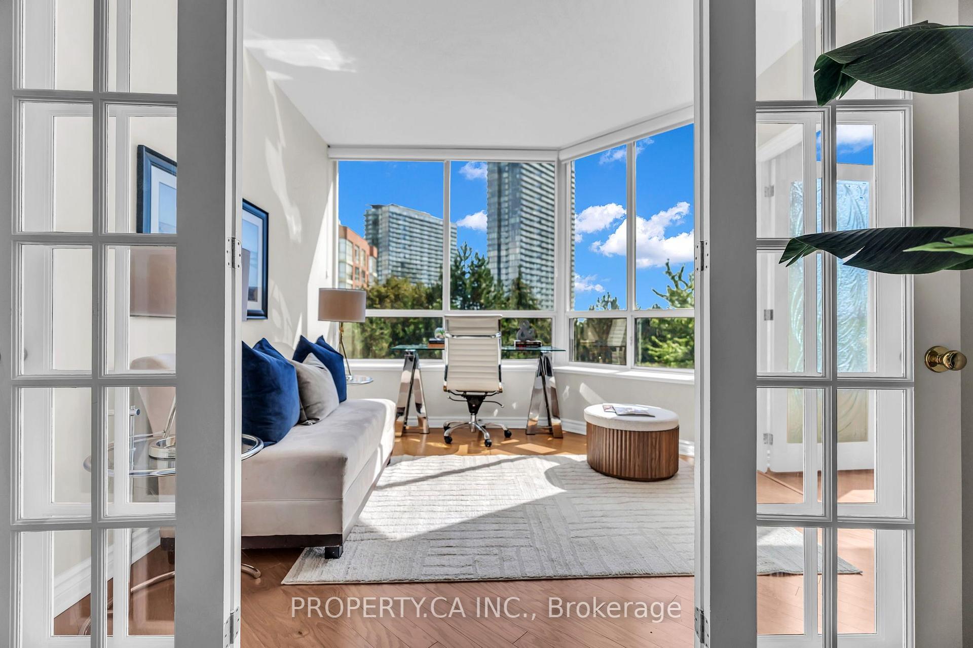 1 Ripley Avenue 517, Toronto Unit: 517