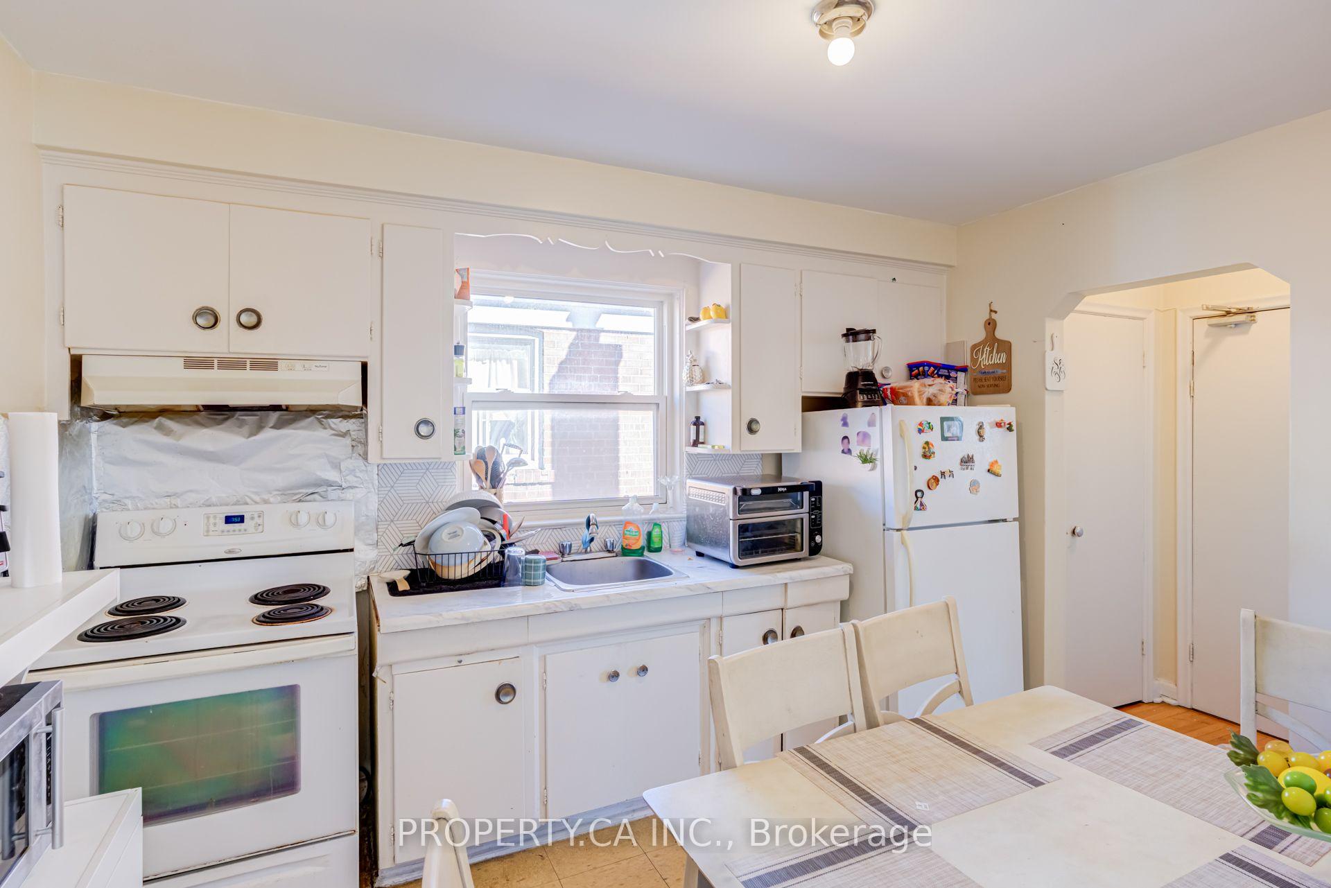 606 Harvie Avenue 3, Toronto Unit: 3
