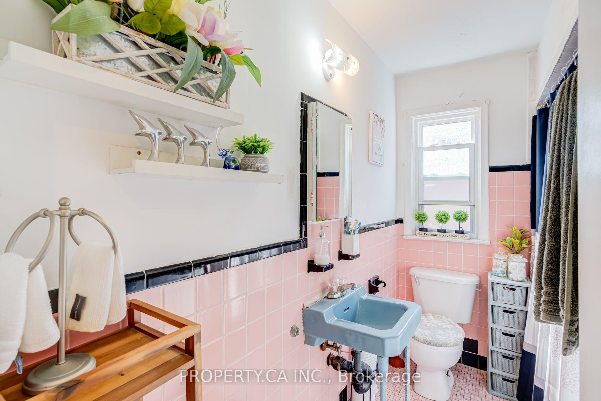 606 Harvie Avenue 3, Toronto Unit: 3