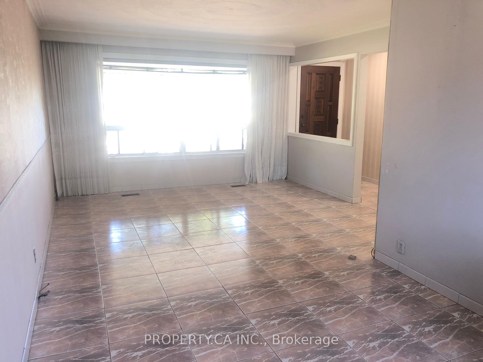 113 Westhumber Boulevard Upper, Toronto Unit: Upper