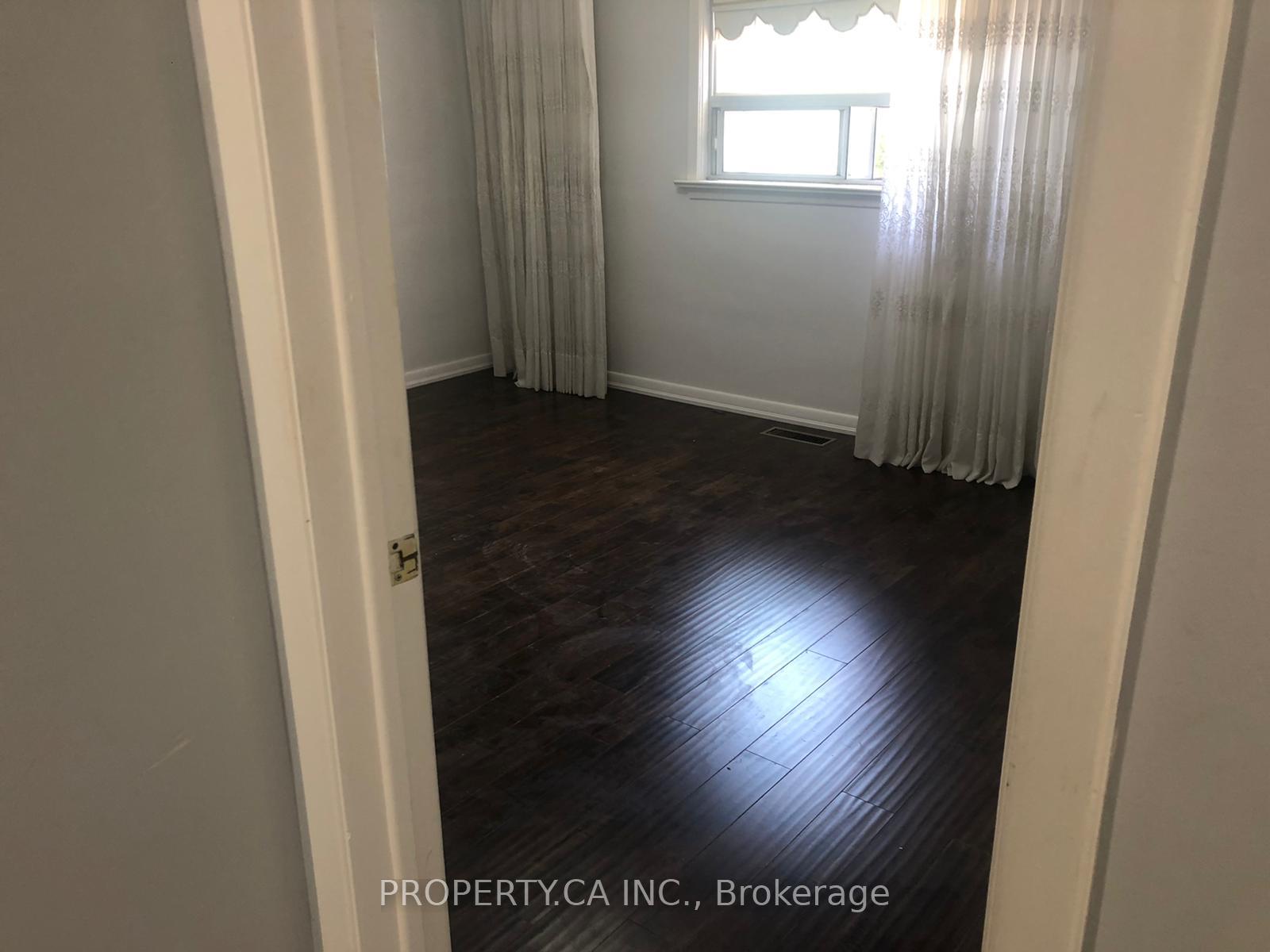 113 Westhumber Boulevard Upper, Toronto Unit: Upper