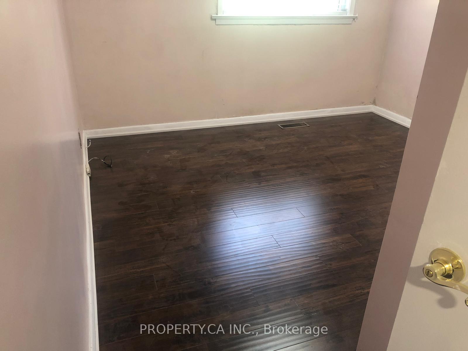 113 Westhumber Boulevard Upper, Toronto Unit: Upper