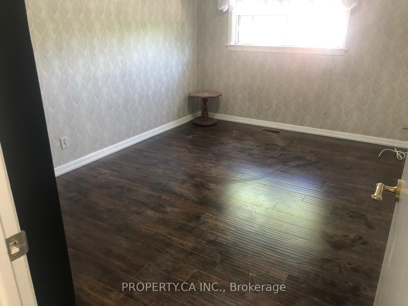 113 Westhumber Boulevard Upper, Toronto Unit: Upper