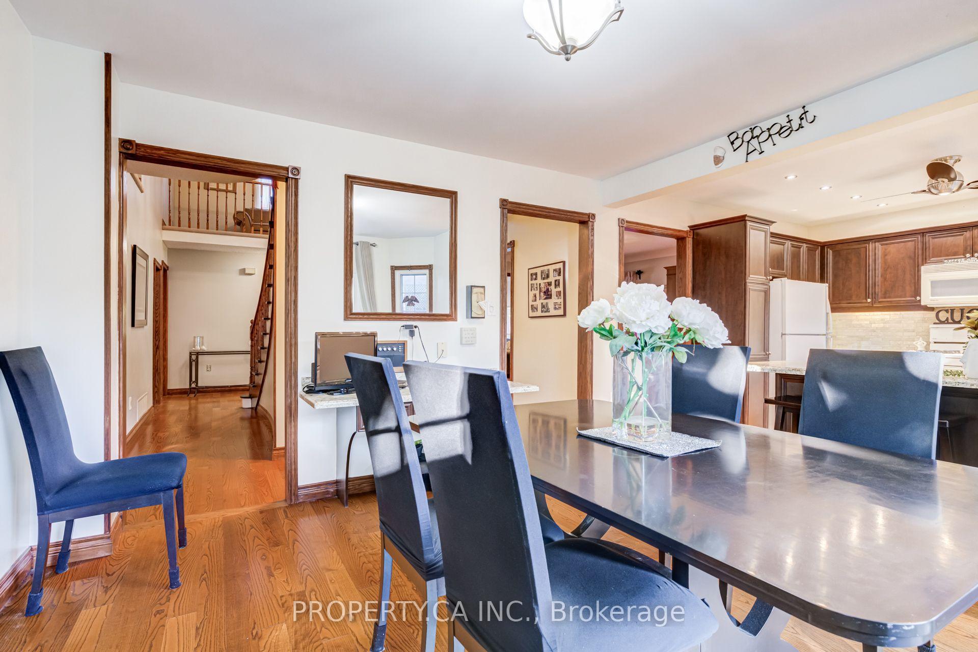 411 Freeman Crescent