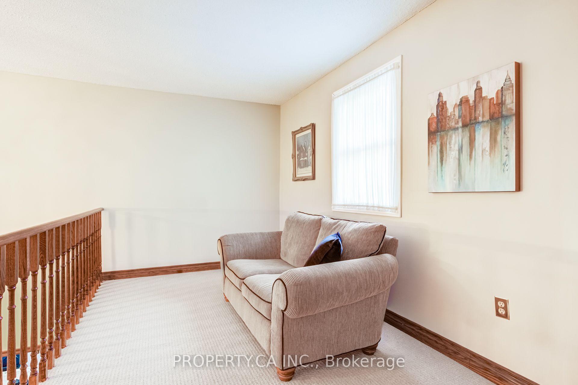 411 Freeman Crescent