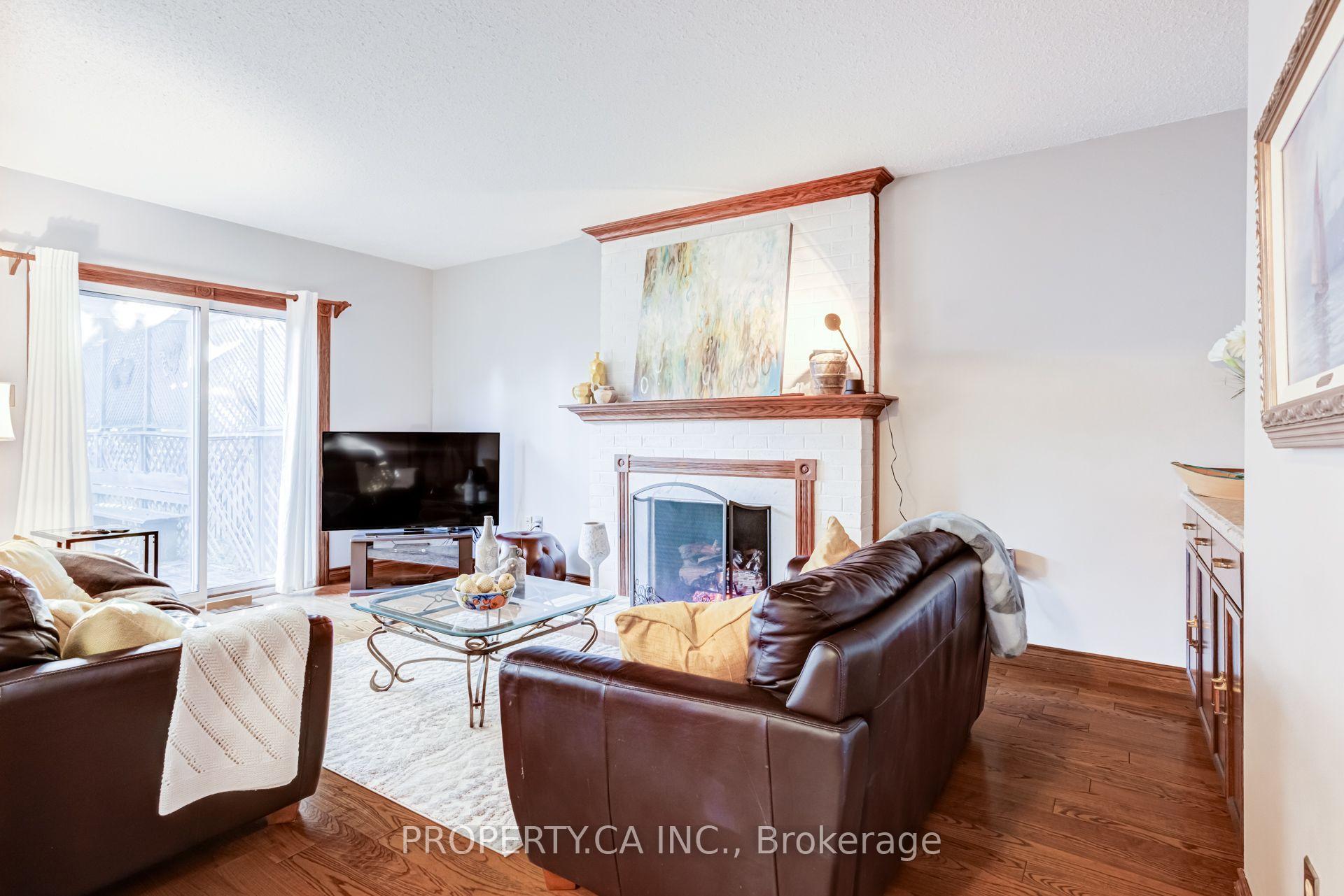 411 Freeman Crescent