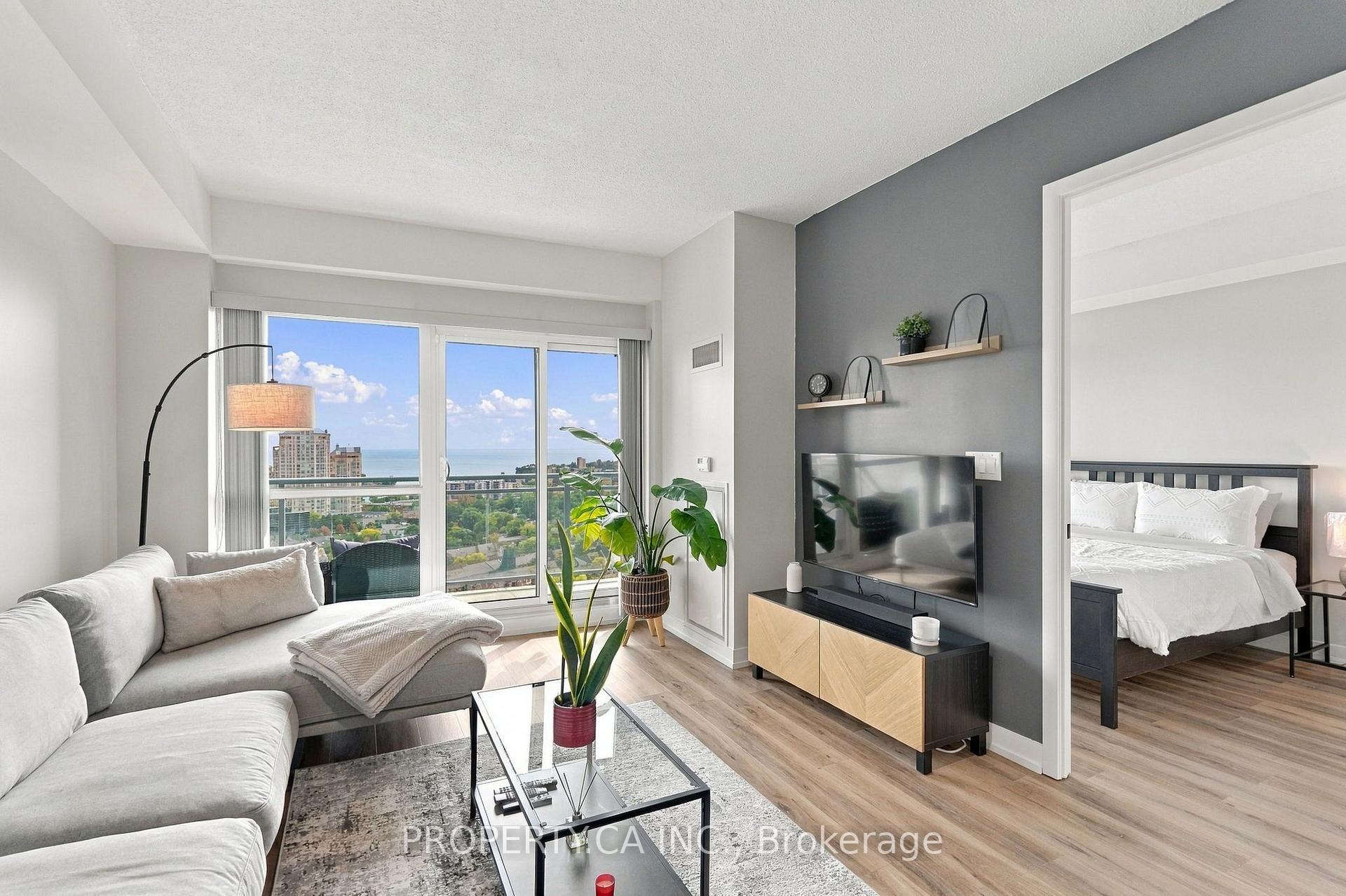 165 Legion Road N 2029, Toronto Unit: 2029