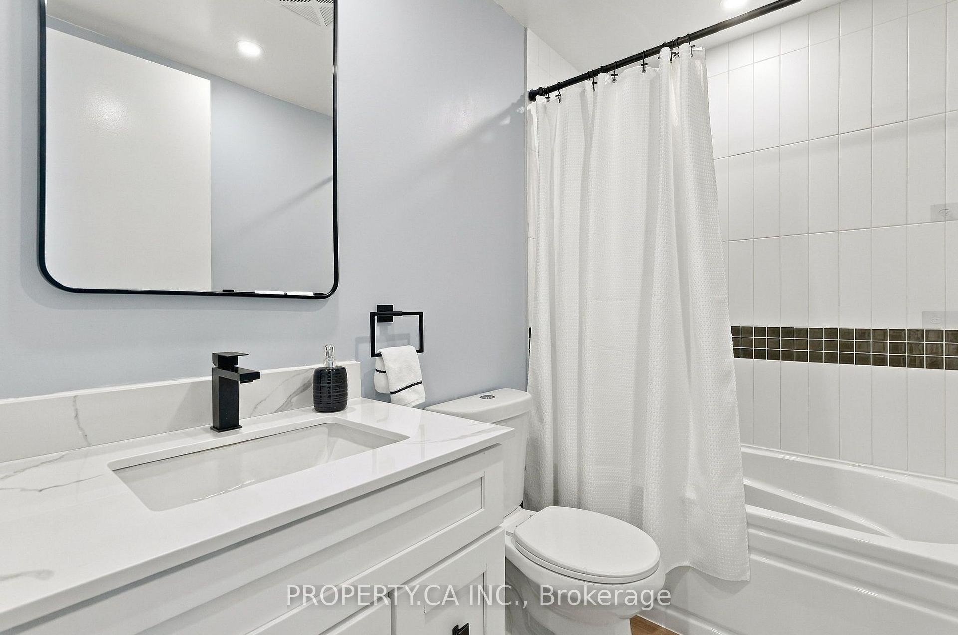 165 Legion Road N 2029, Toronto Unit: 2029