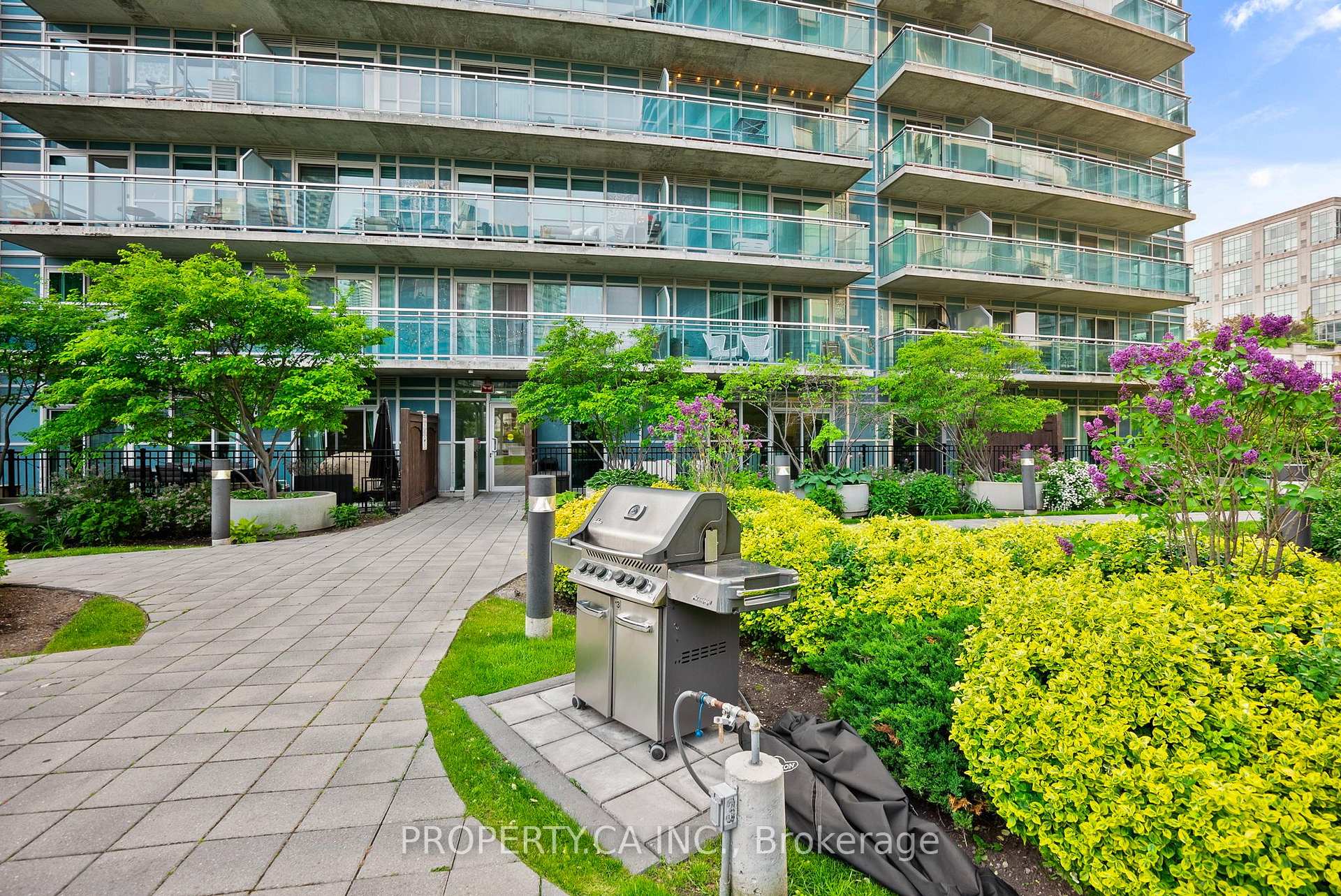 165 Legion Road N 2029, Toronto Unit: 2029