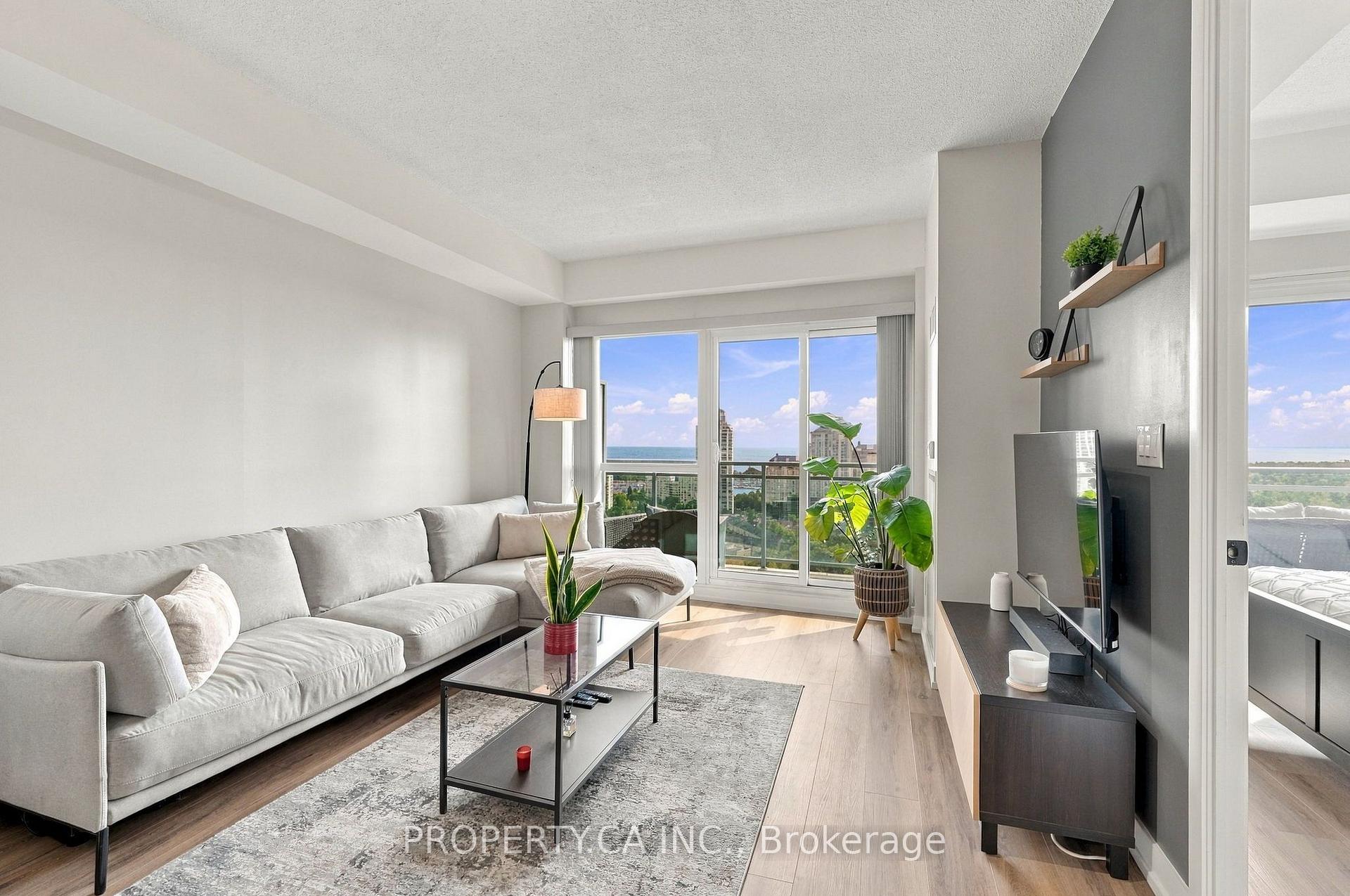 165 Legion Road N 2029, Toronto Unit: 2029