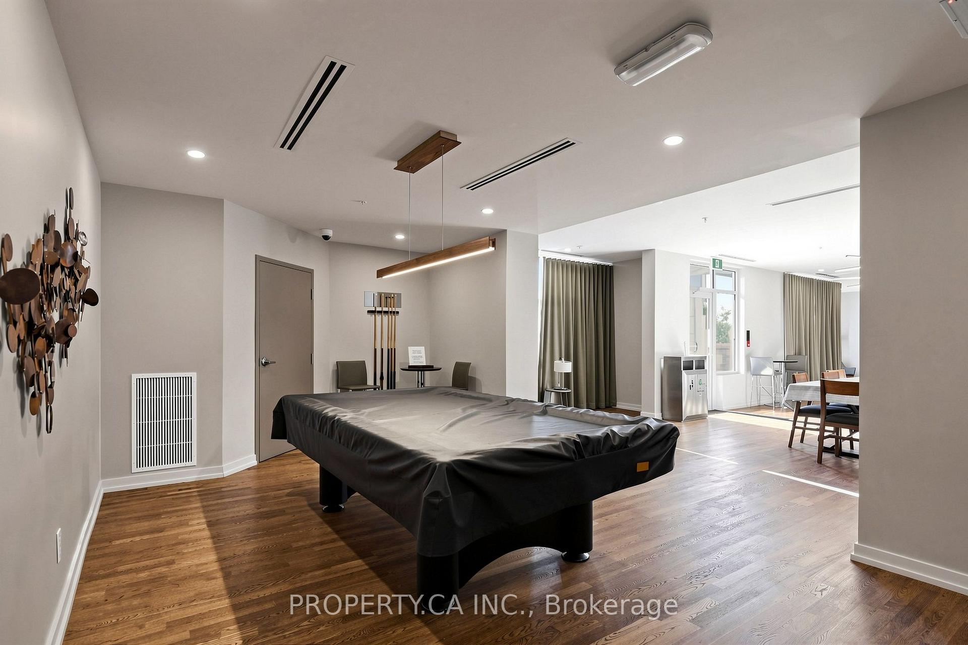 457 Plains Road E 221