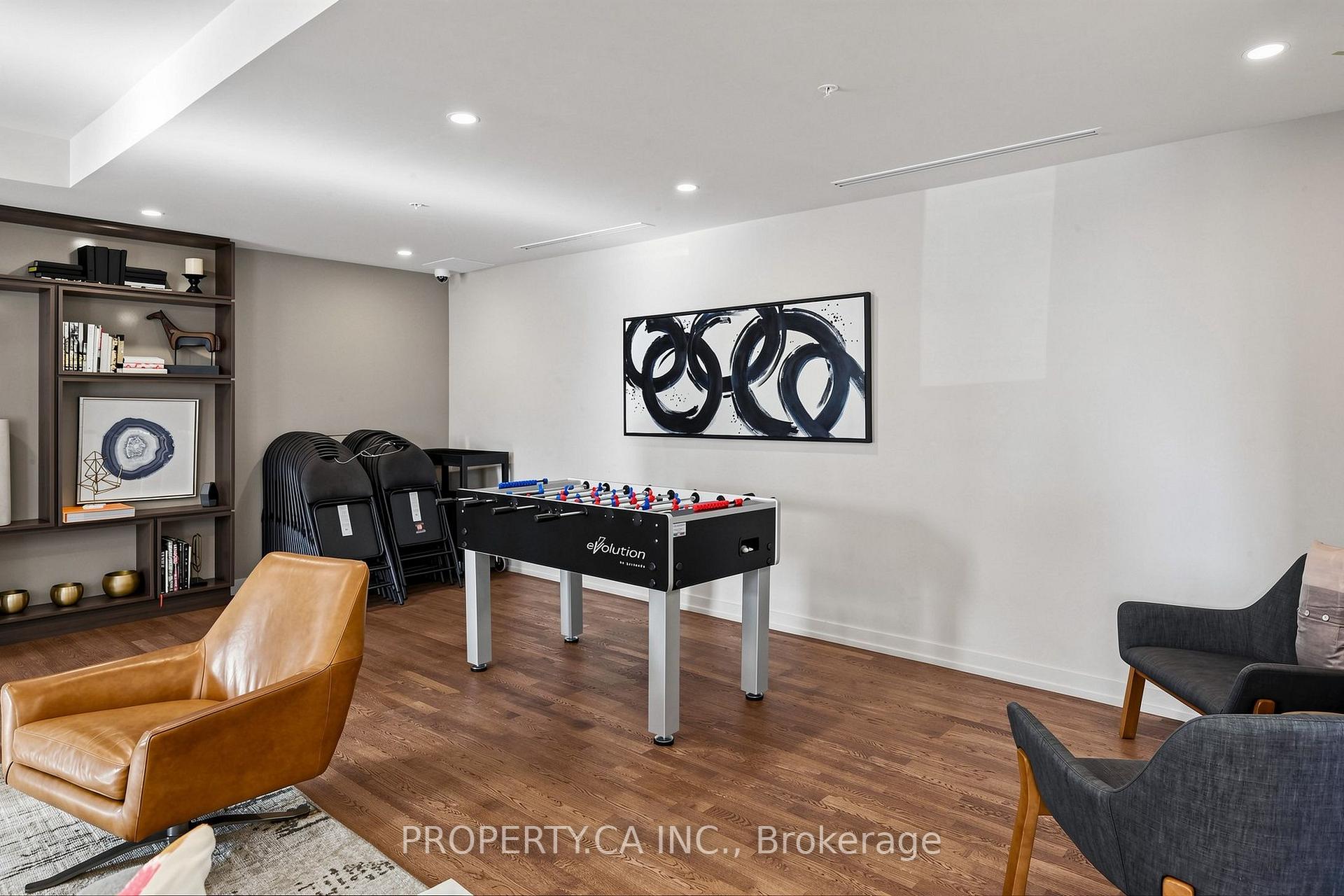 457 Plains Road E 221