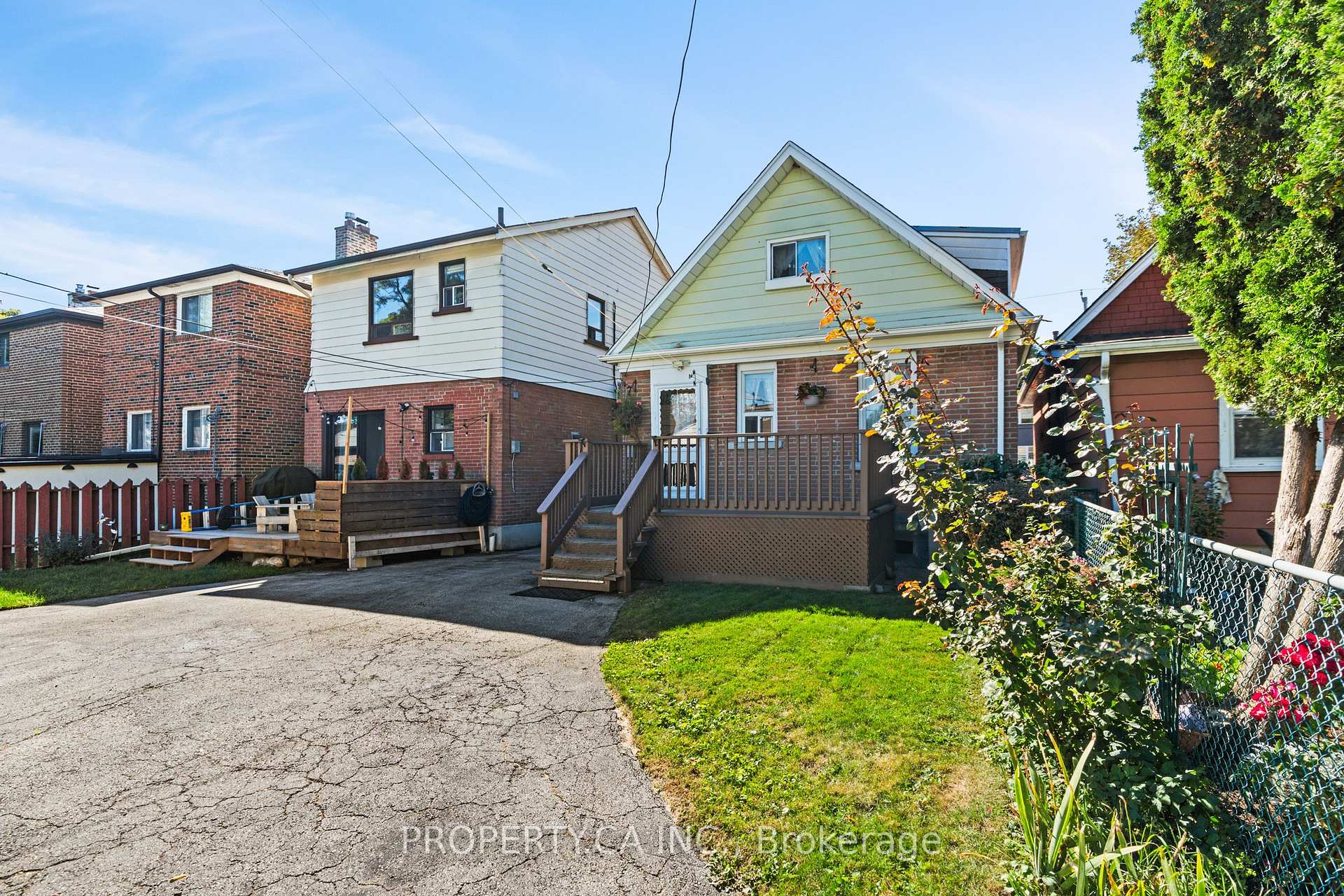 16 Warren Crescent, Toronto