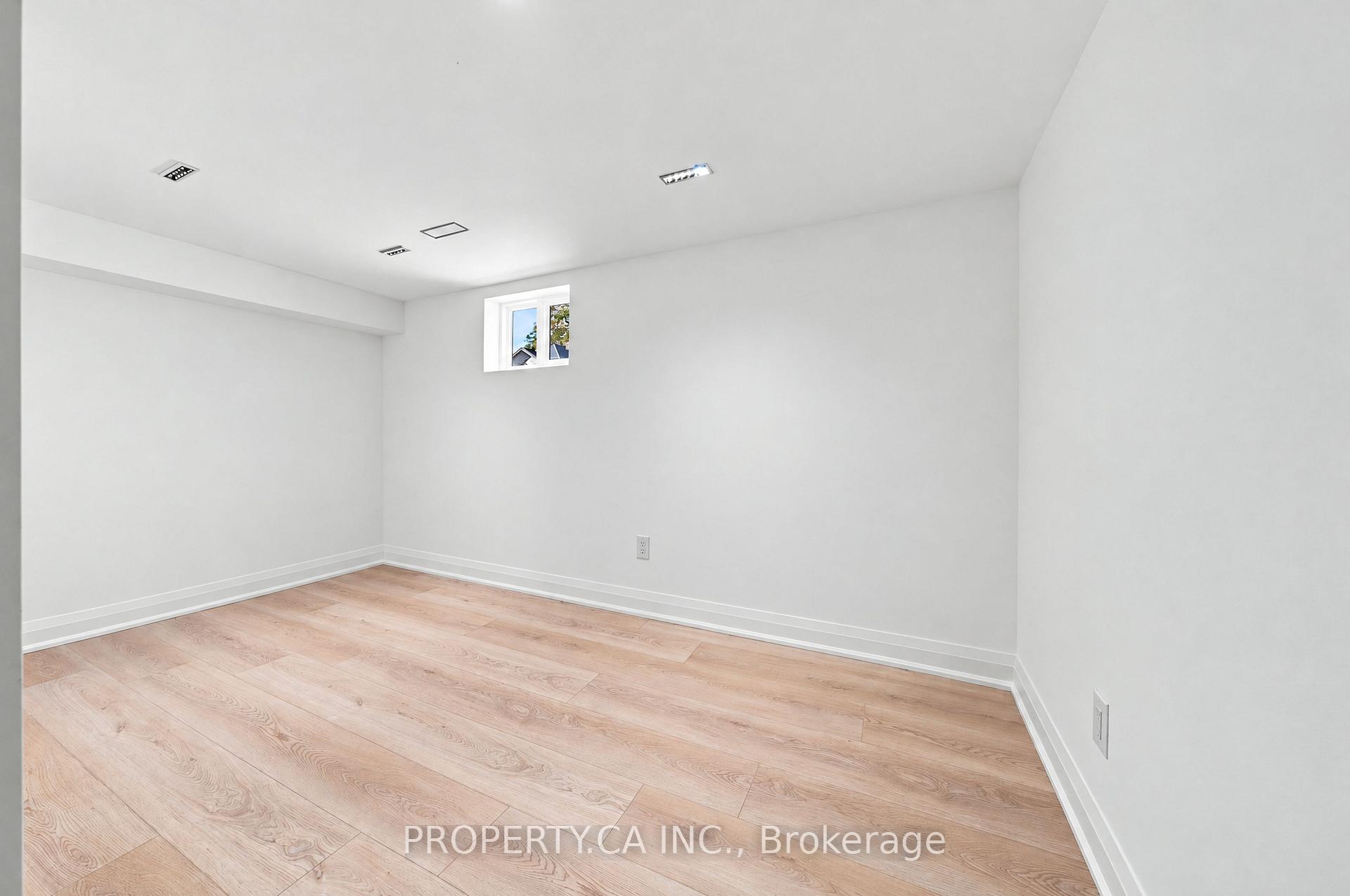 44 Daniels Street, Toronto