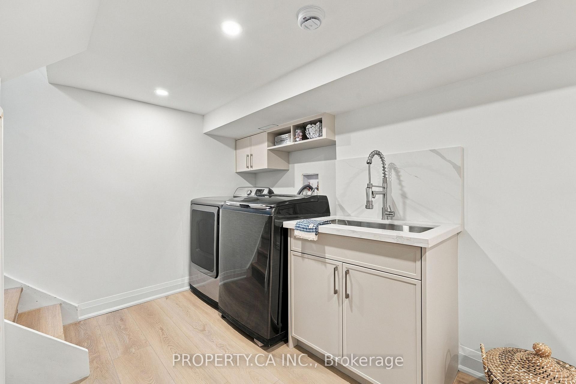 44 Daniels Street, Toronto
