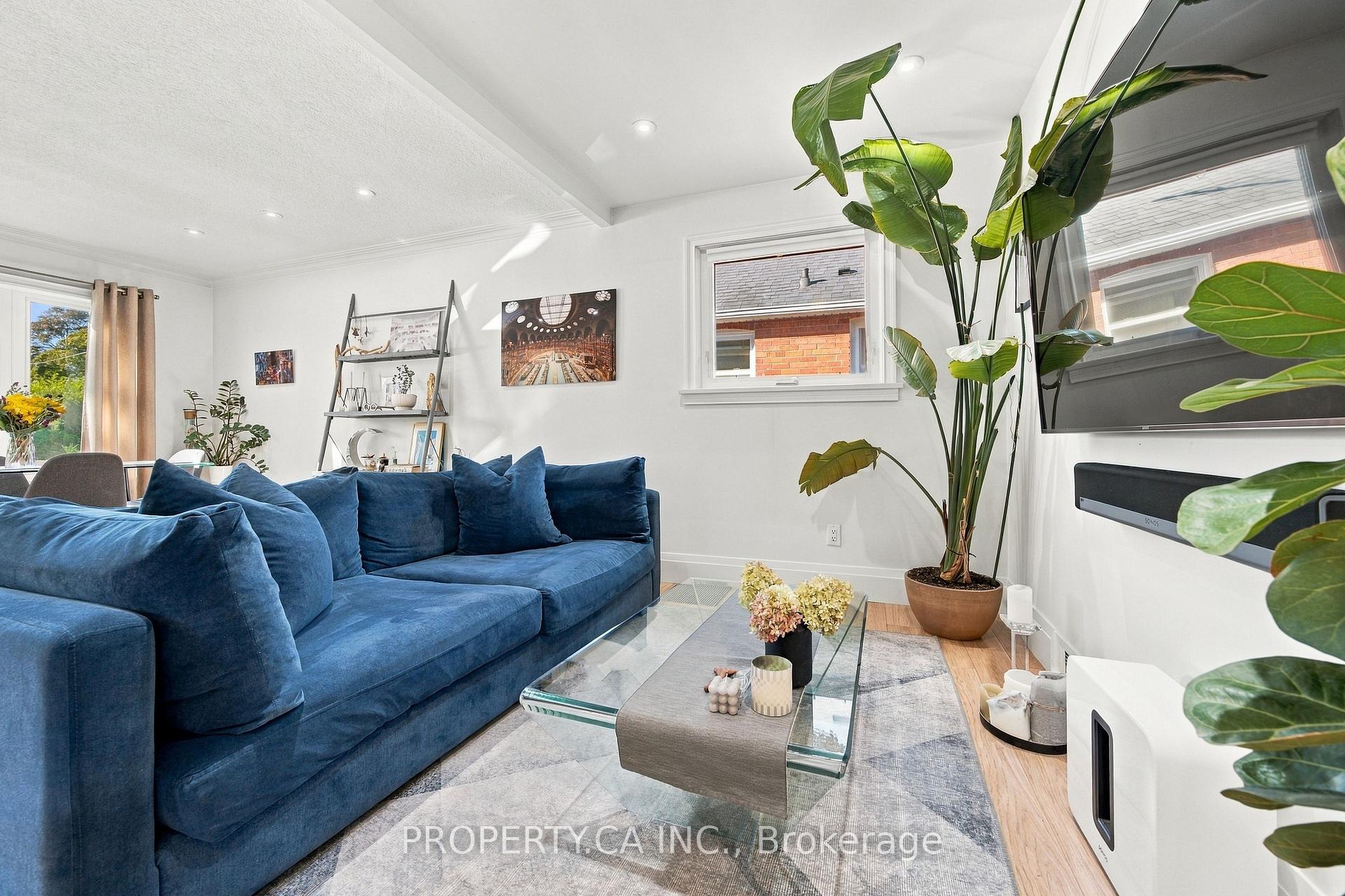 44 Daniels Street, Toronto